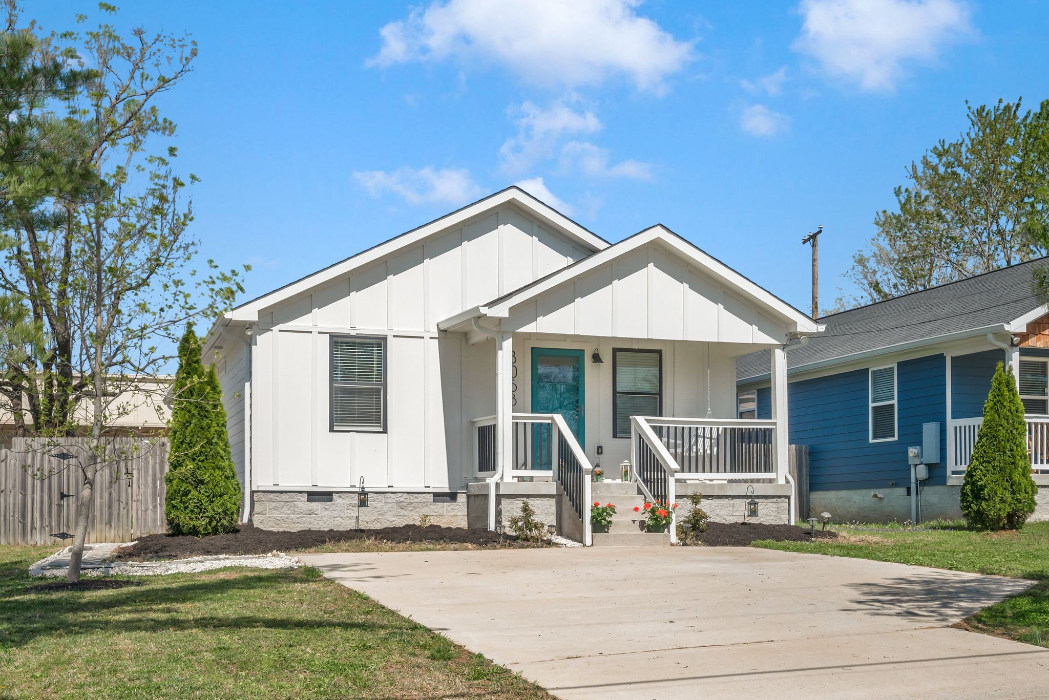 305b Keeton Ave Property Photo