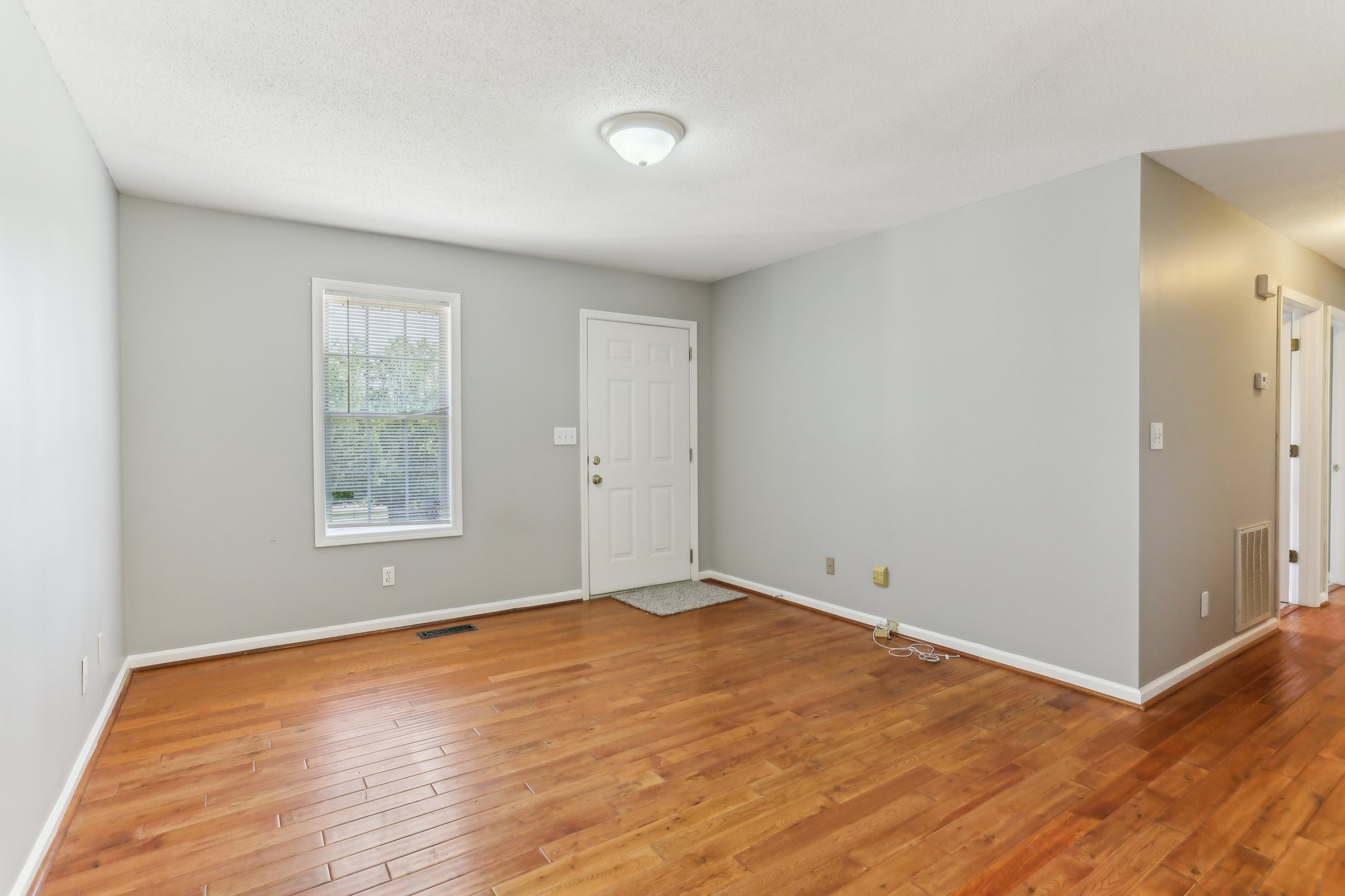 2630 Cummings Cir Property Photo 6