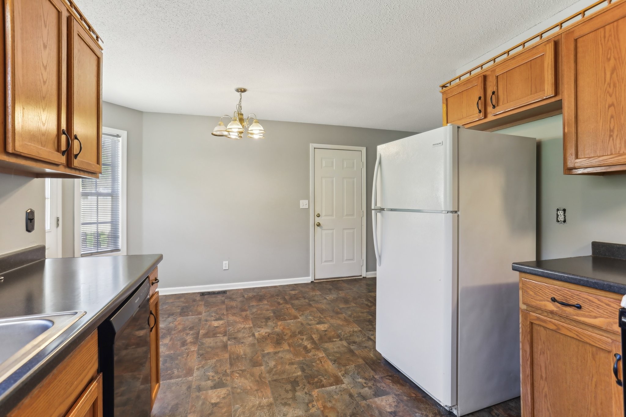 2630 Cummings Cir Property Photo 9