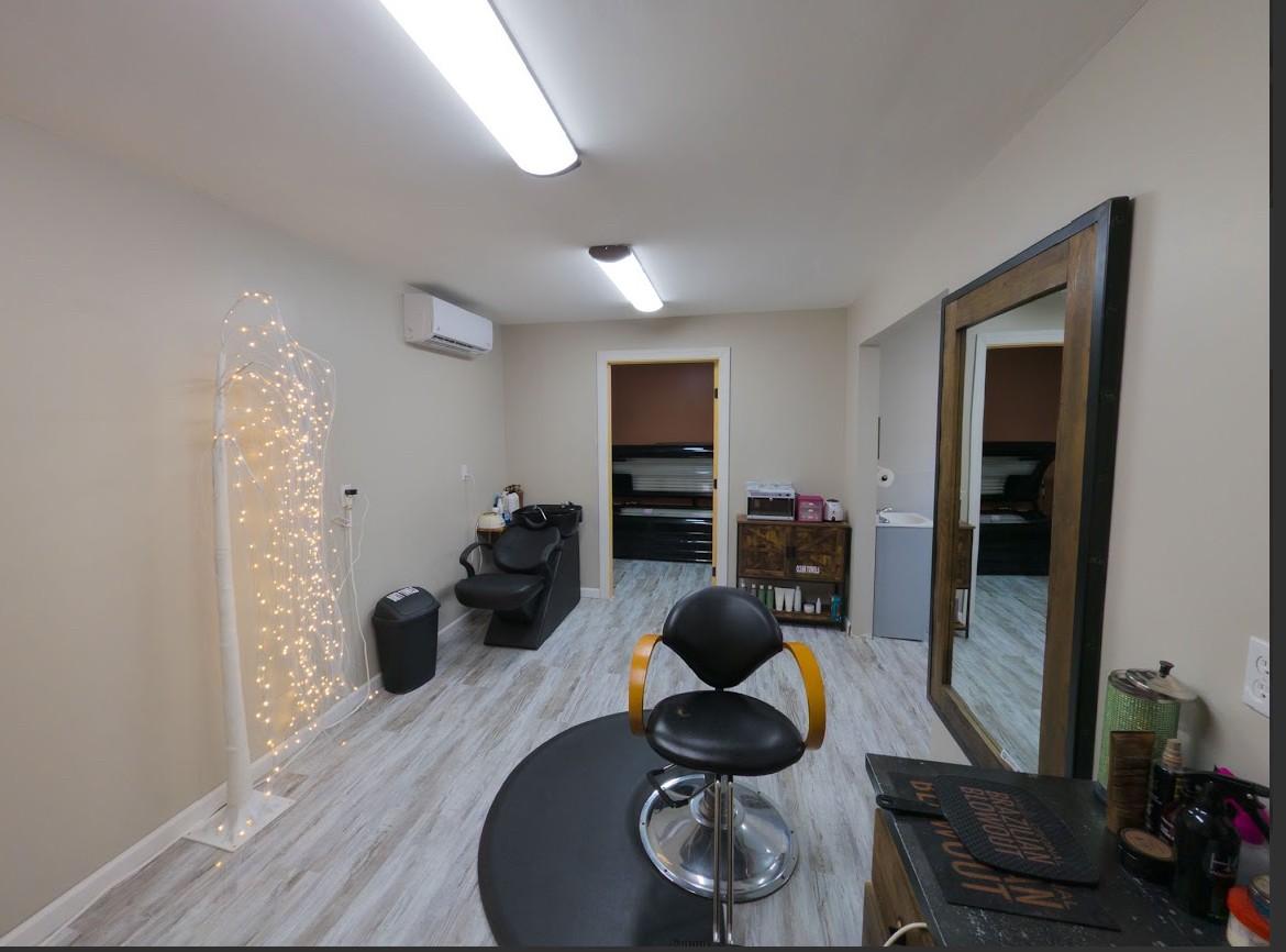13734 Highway 28 Property Photo 6
