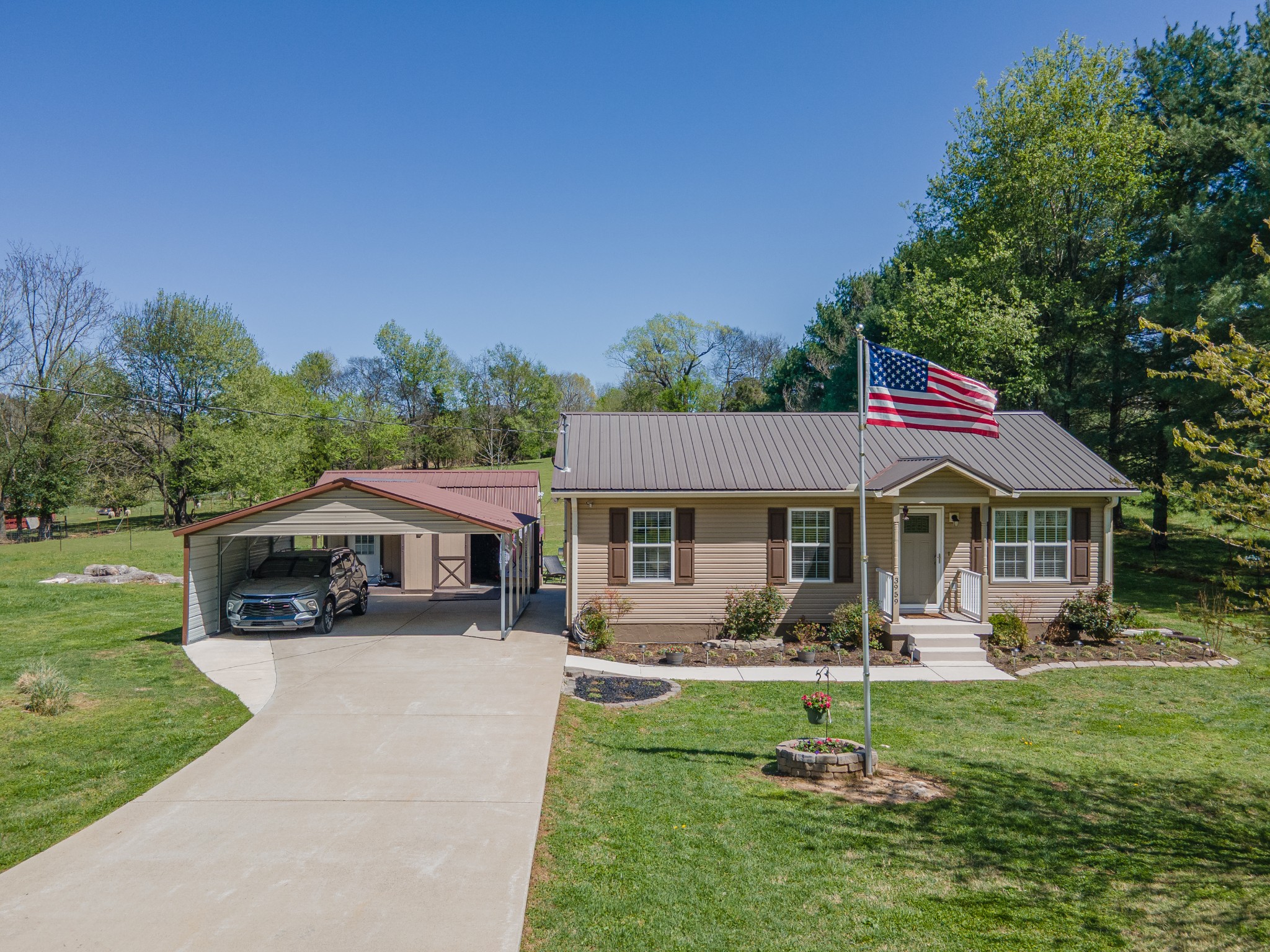 3959 Hopewell Rd Property Photo