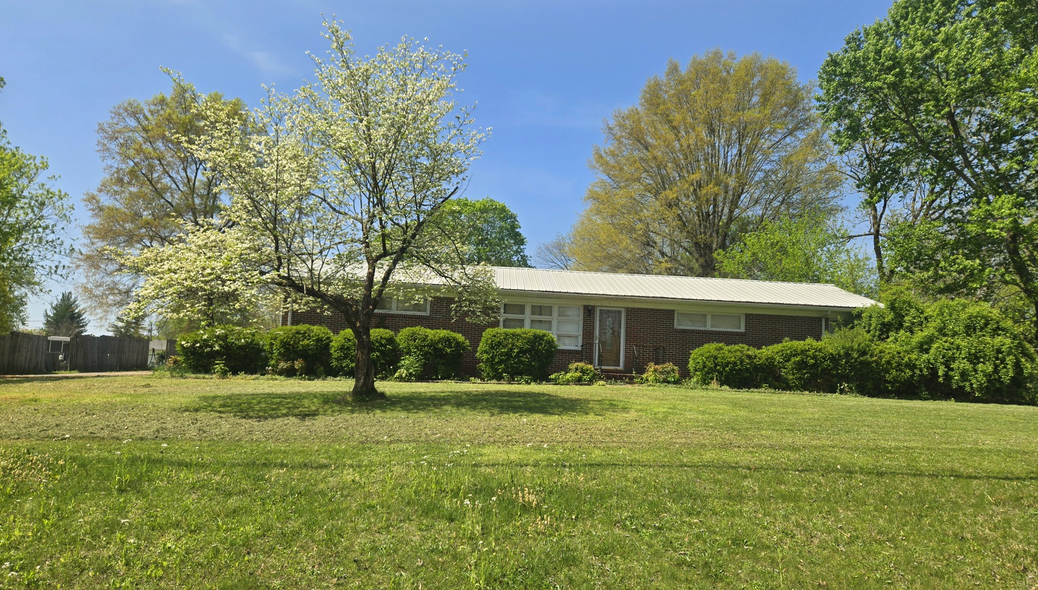 1304 Old Estill Springs Rd Property Photo 1