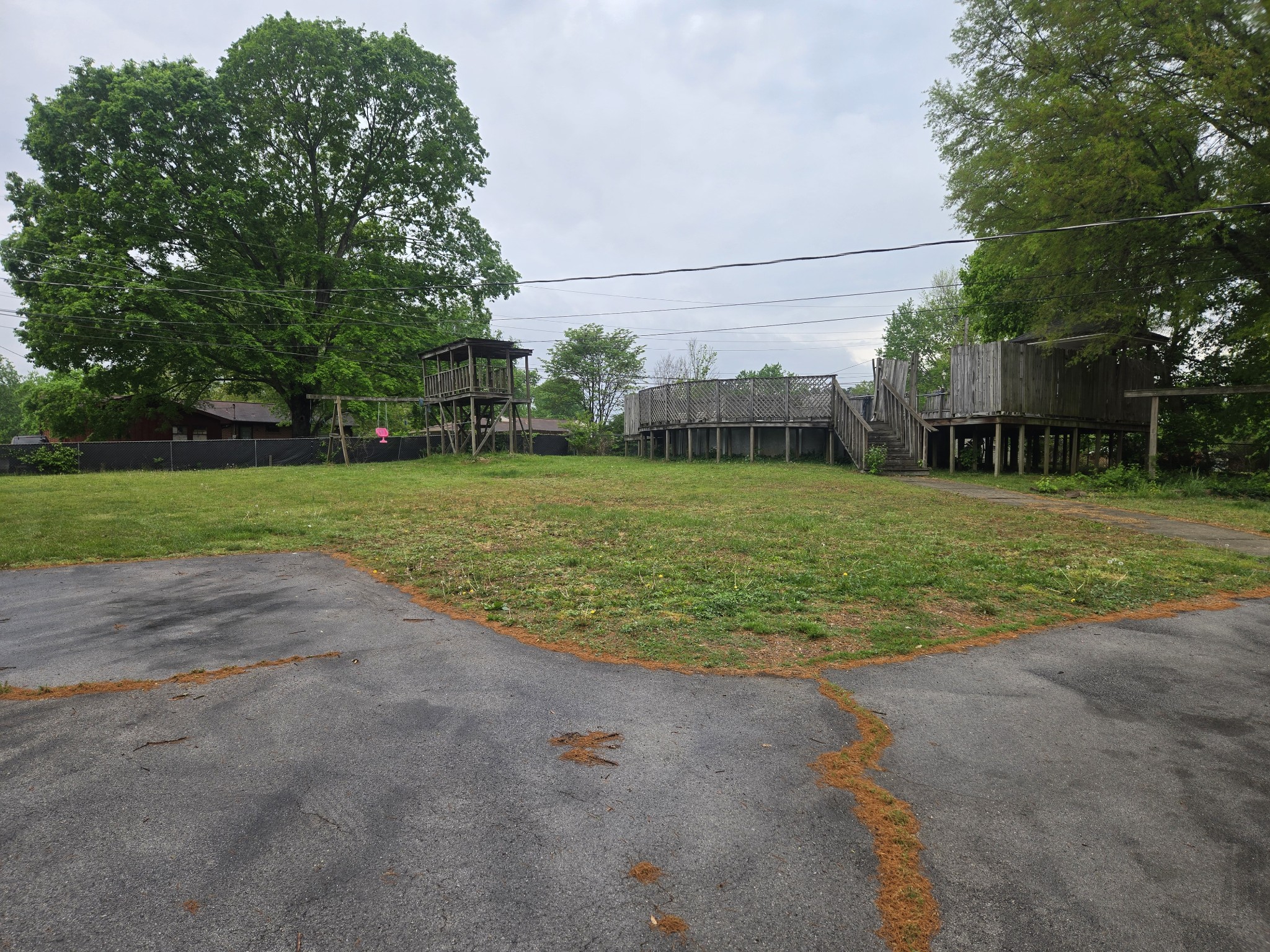 1304 Old Estill Springs Rd Property Photo 3