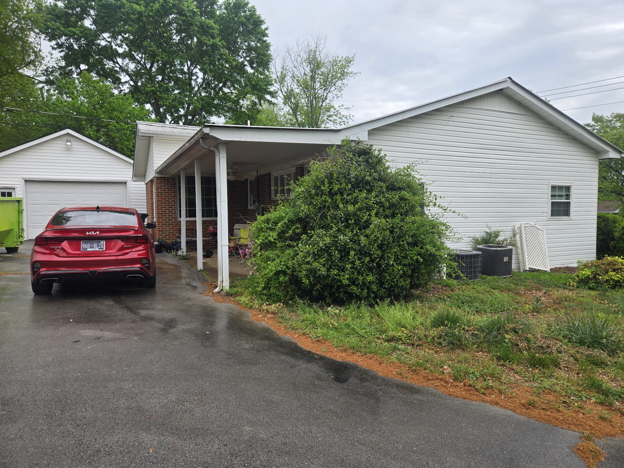1304 Old Estill Springs Rd Property Photo 4