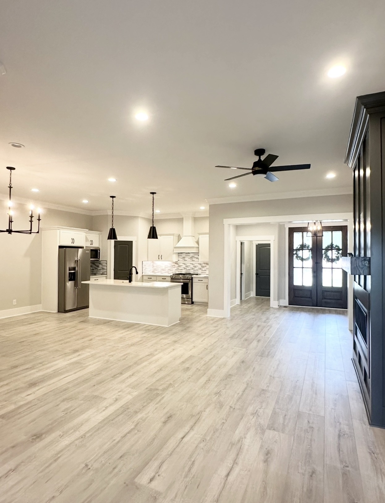 1049 Veridian Dr Property Photo 1