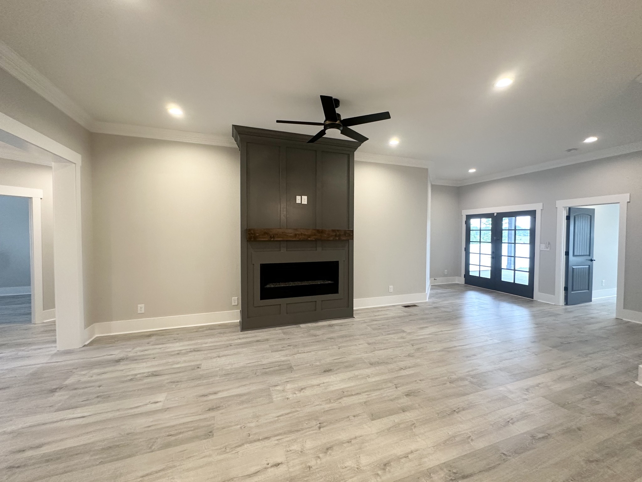 1049 Veridian Dr Property Photo 10
