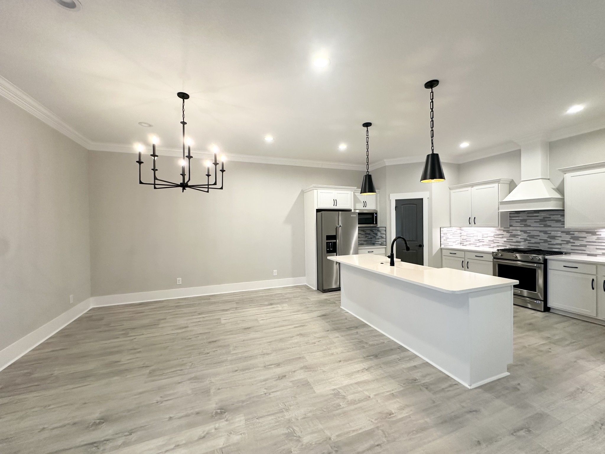 1049 Veridian Dr Property Photo 12