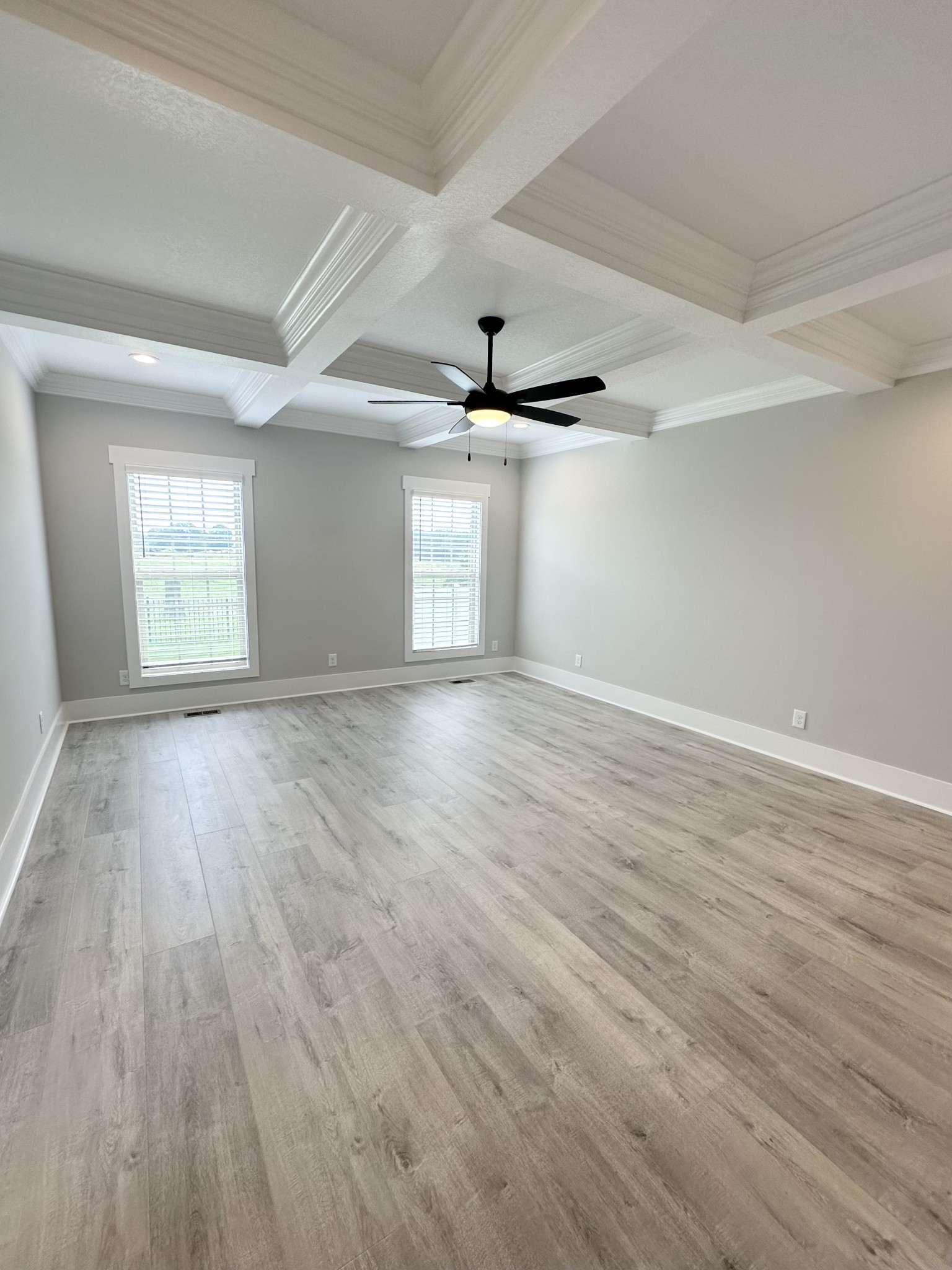 1049 Veridian Dr Property Photo 18