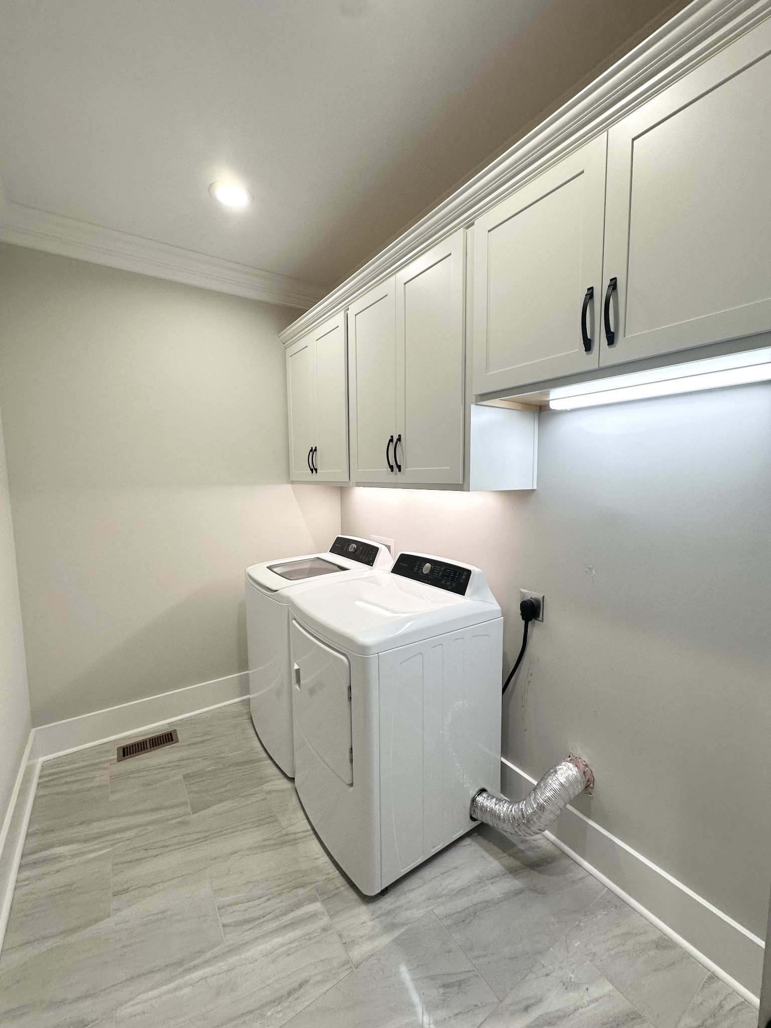 1049 Veridian Dr Property Photo 22