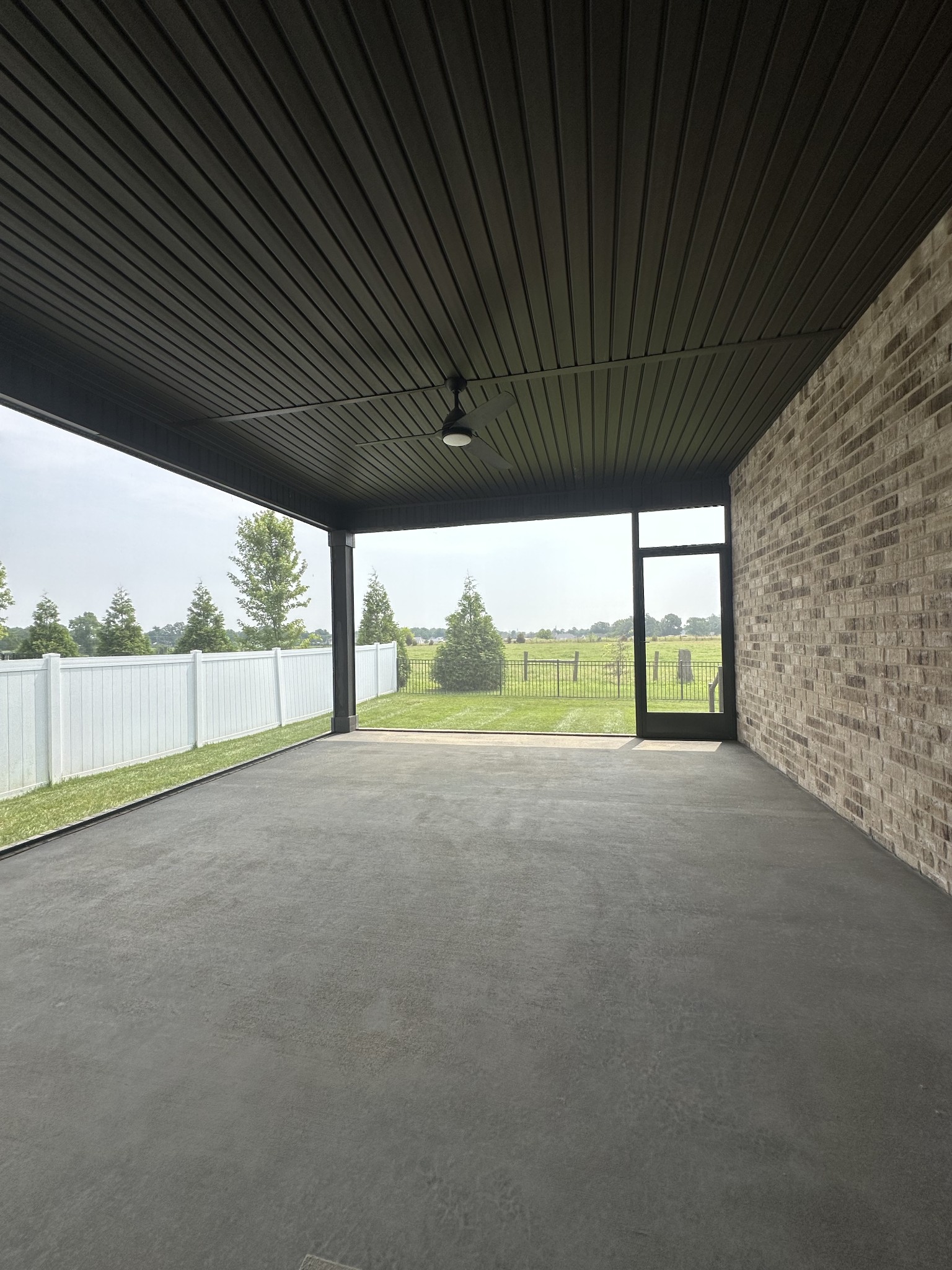 1049 Veridian Dr Property Photo 26