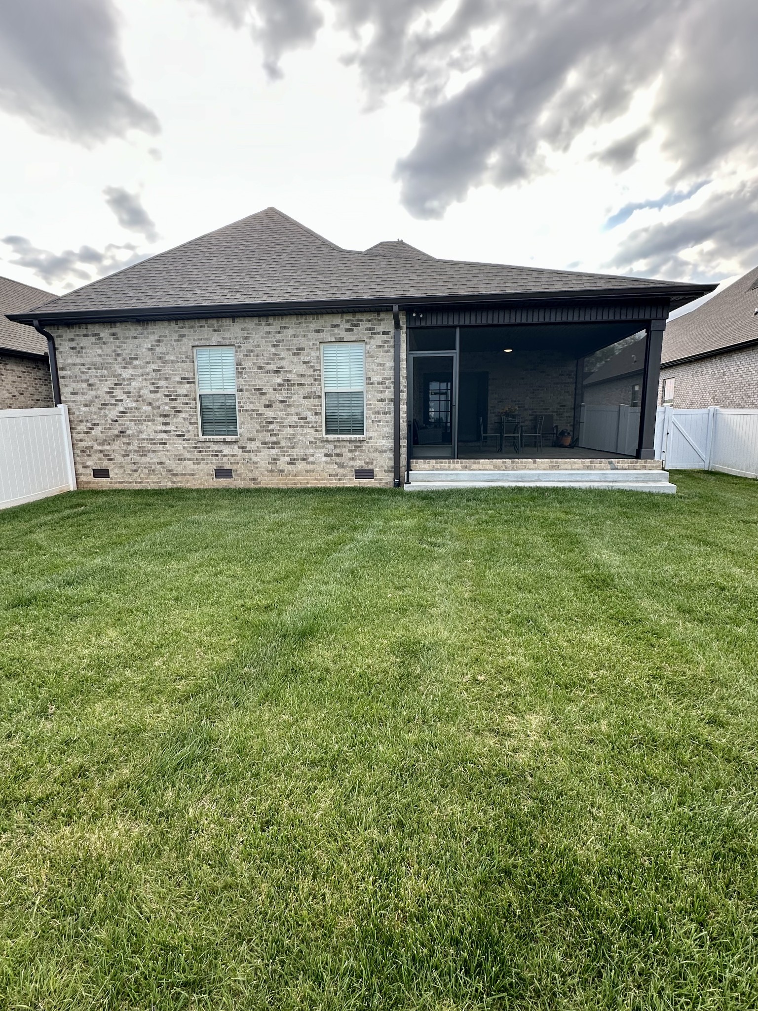 1049 Veridian Dr Property Photo 27