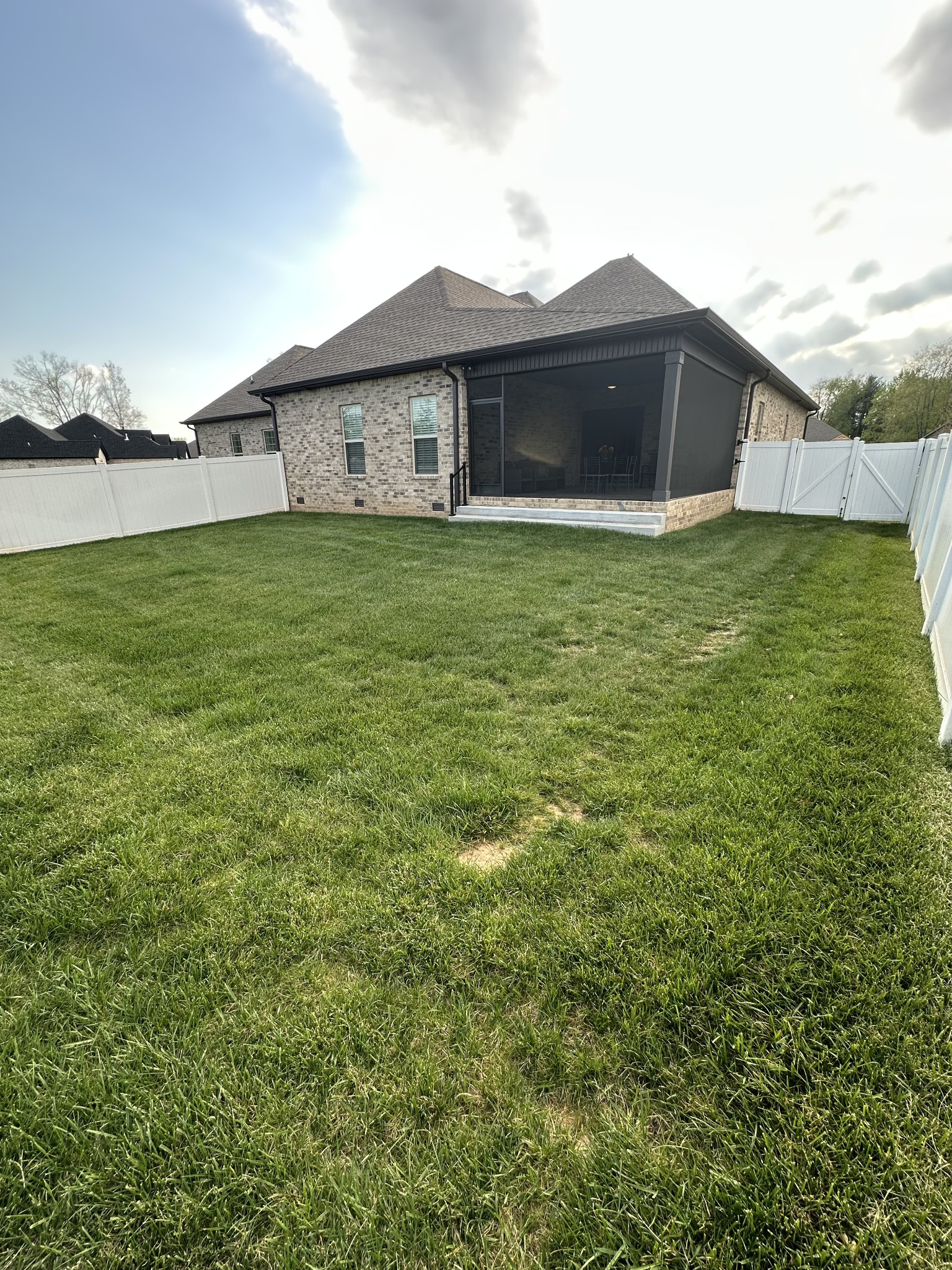 1049 Veridian Dr Property Photo 28