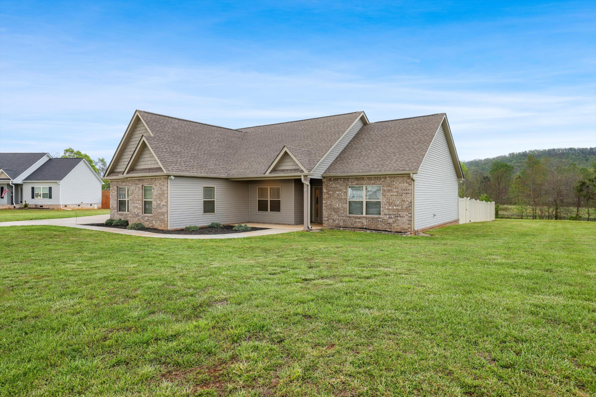 134 Farm View Circle Property Photo 1
