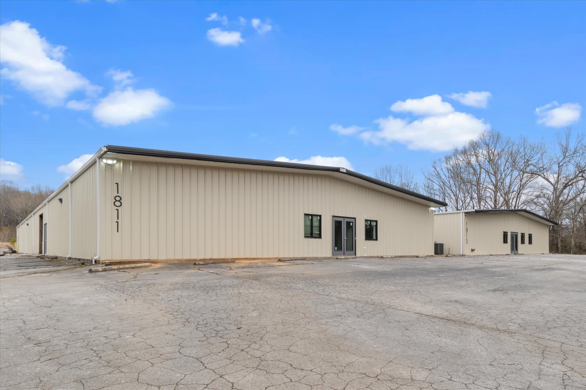 1811 Old Estill Springs Rd Property Photo 1
