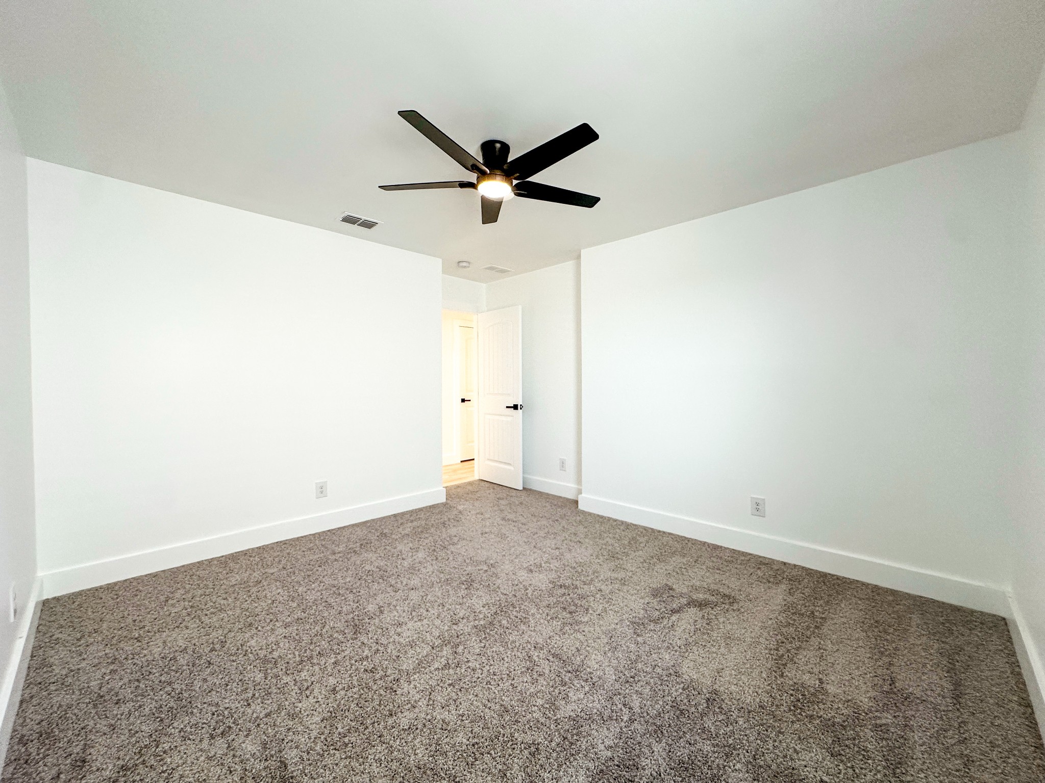 2077 Hickory Brook Dr Property Photo 12