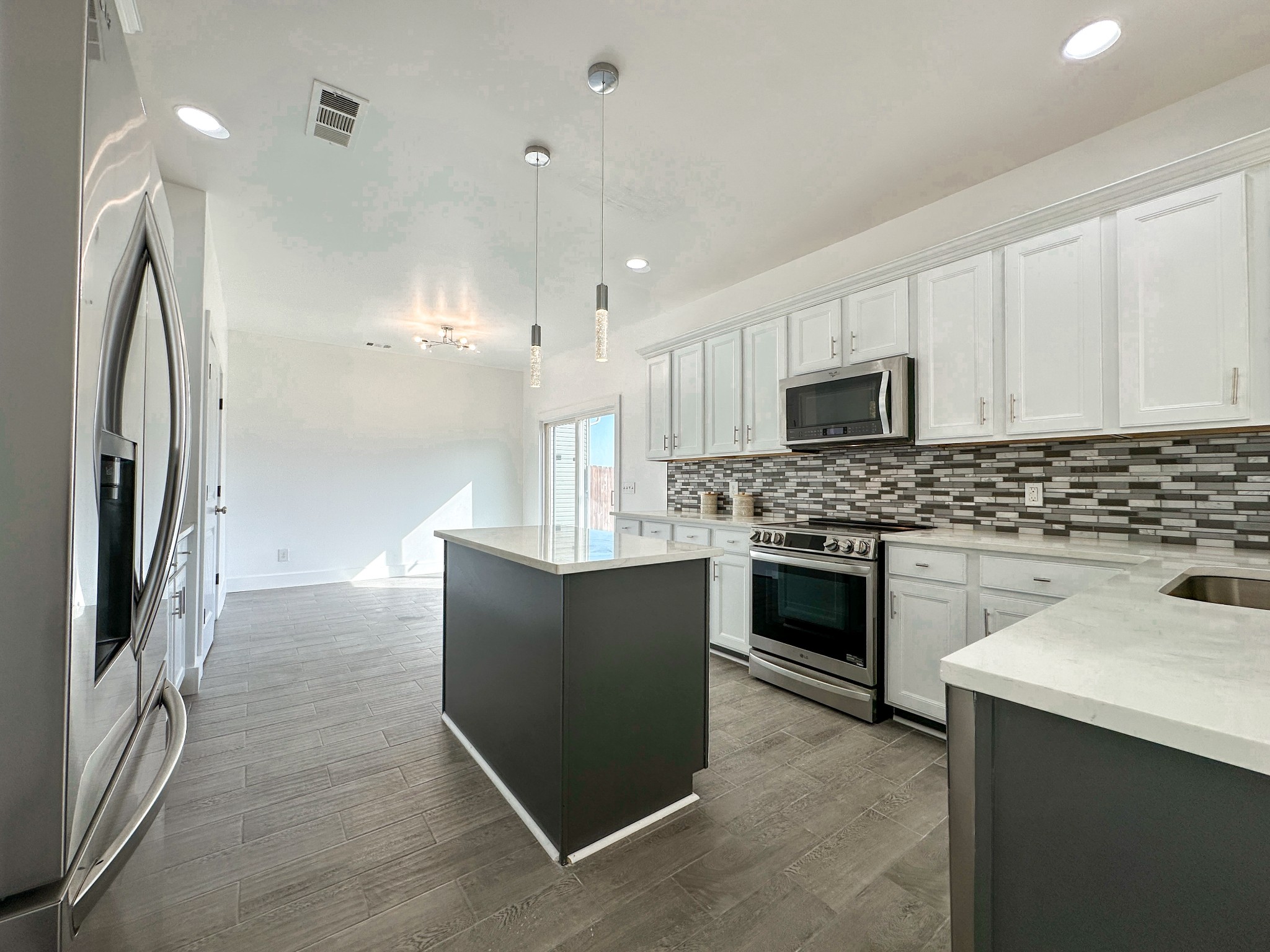 2077 Hickory Brook Dr Property Photo 16