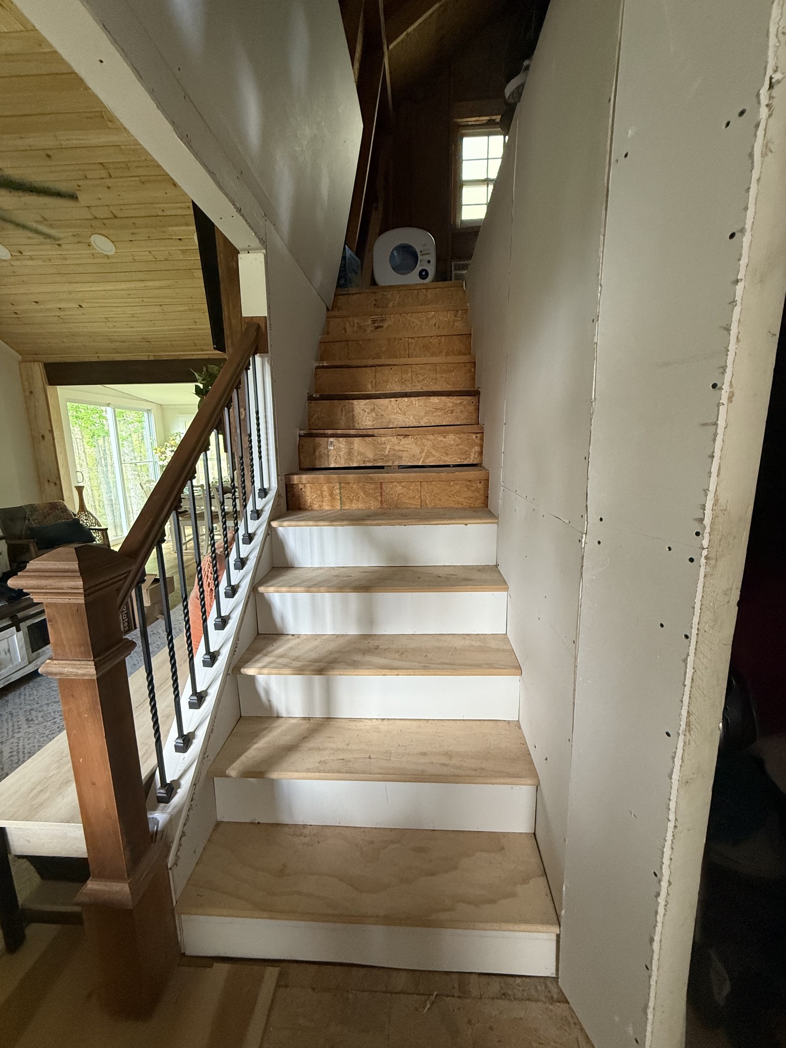 374 State Line Rd Property Photo 8