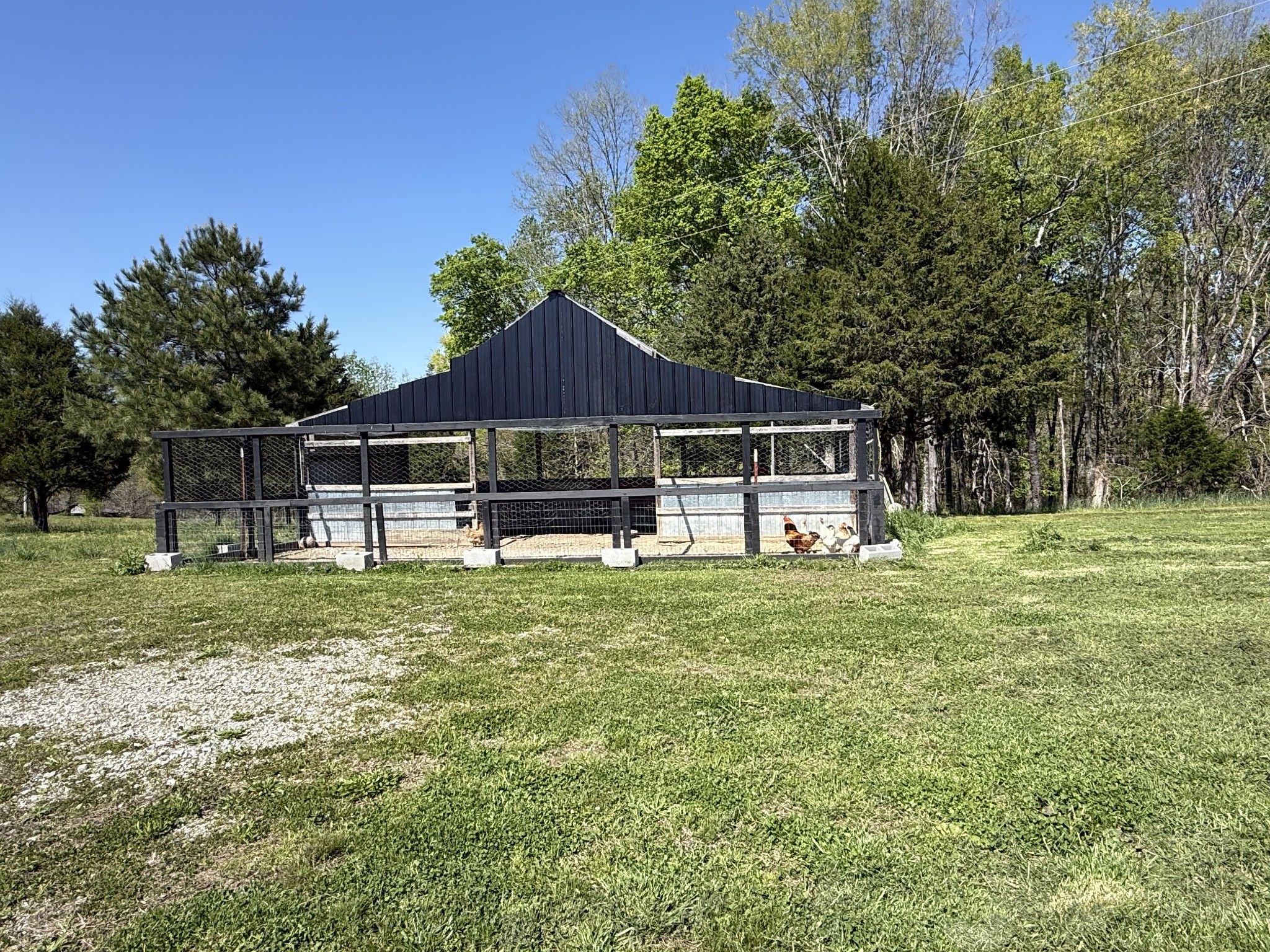 374 State Line Rd Property Photo 14