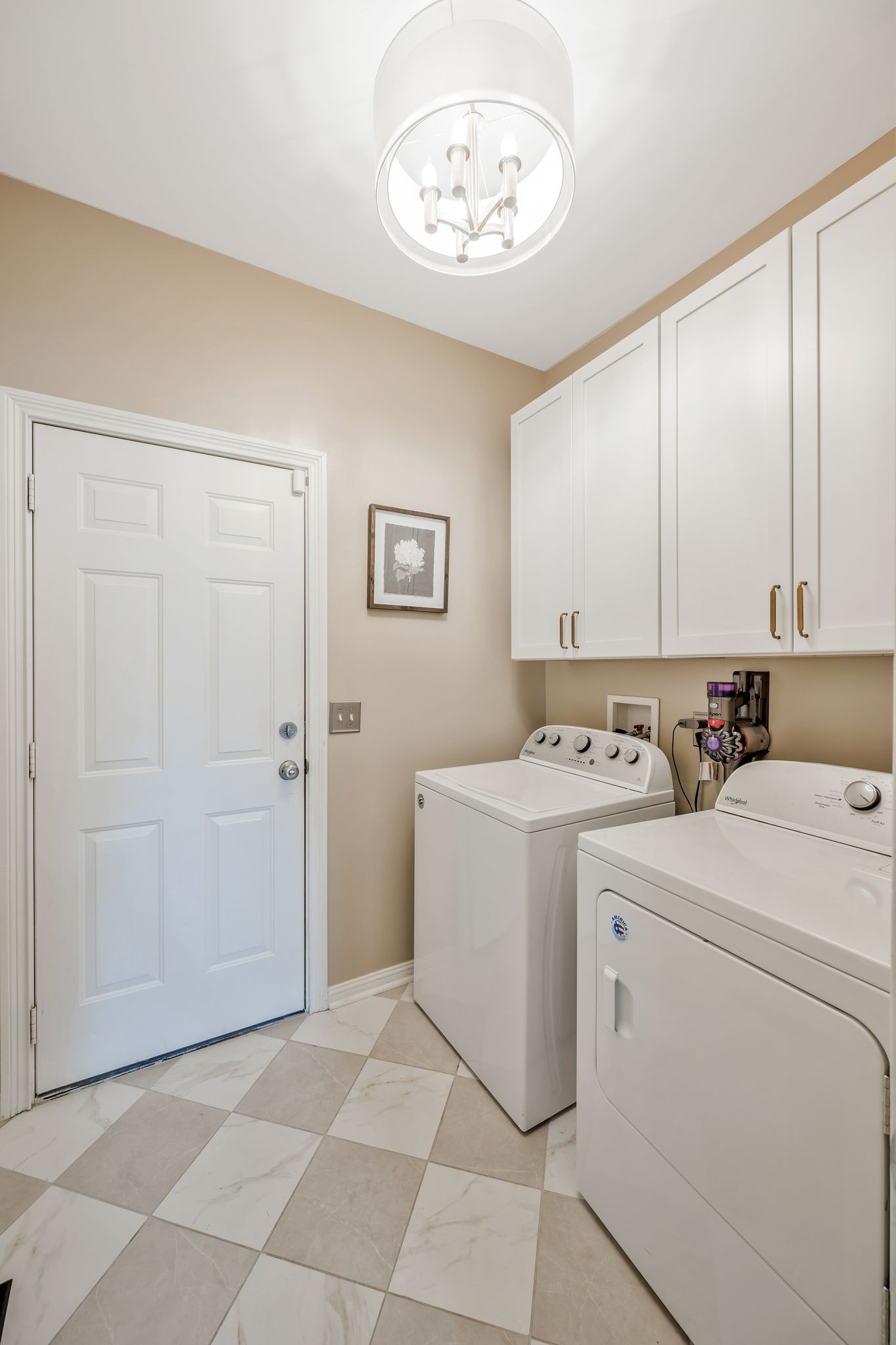 5616 Cedar Rock Dr Property Photo 21