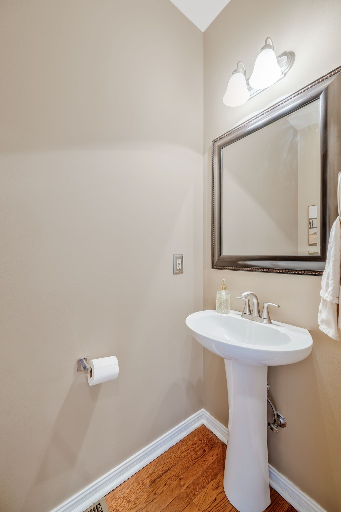 5616 Cedar Rock Dr Property Photo 22
