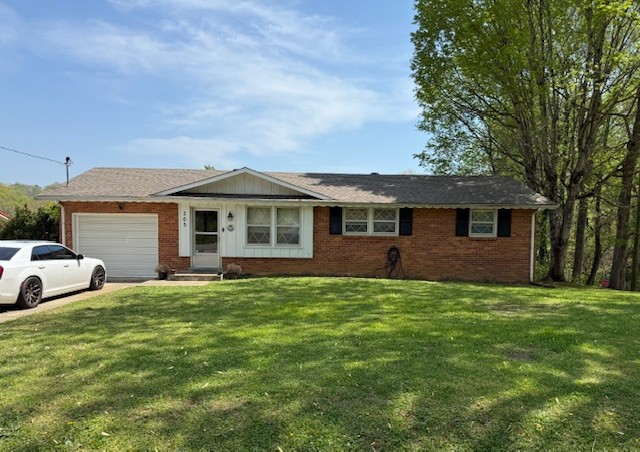 305 Lakeshore Dr Property Photo 1