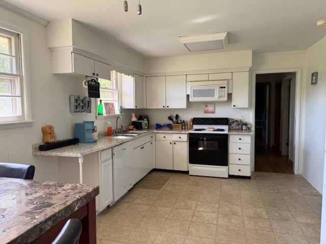 305 Lakeshore Dr Property Photo 17