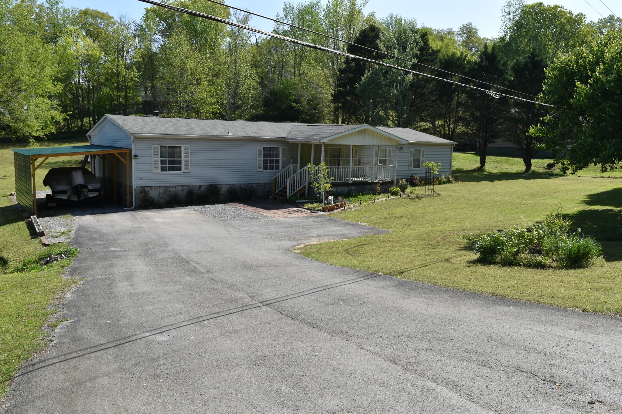 1561 Highway 156 Property Photo