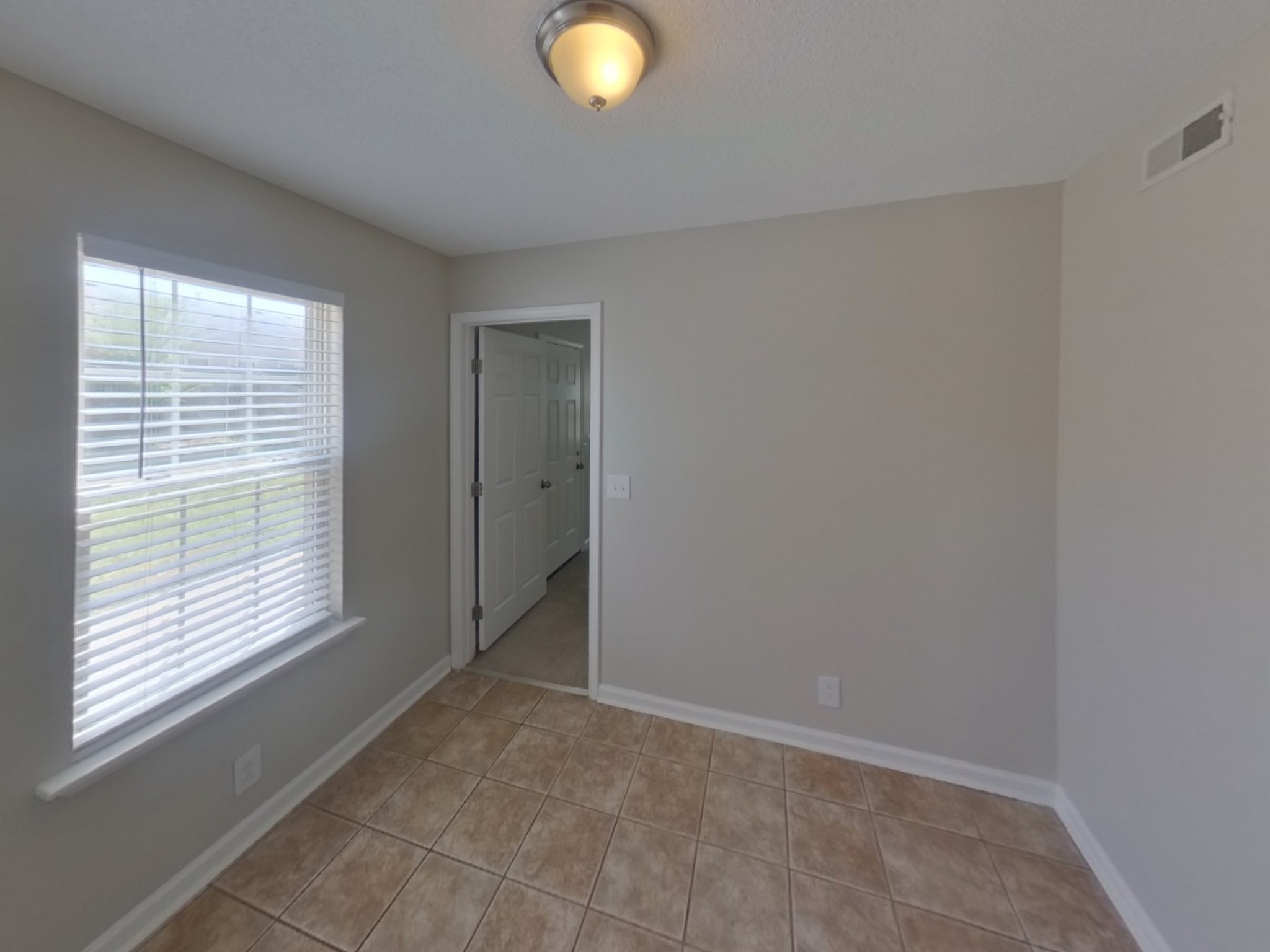 2743 Windwalker Ct Property Photo 4