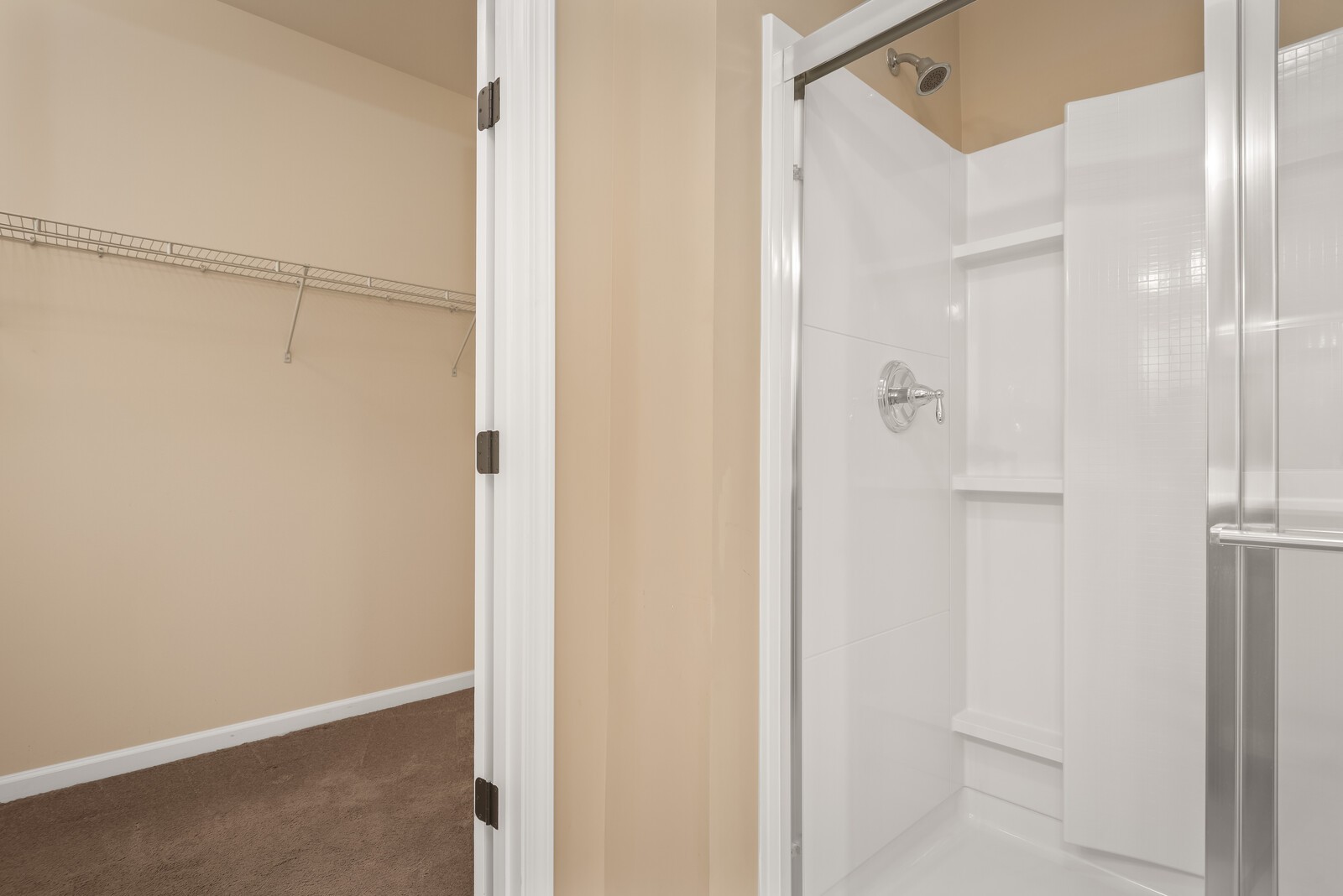 1841 Looking Glass Ln Property Photo 35