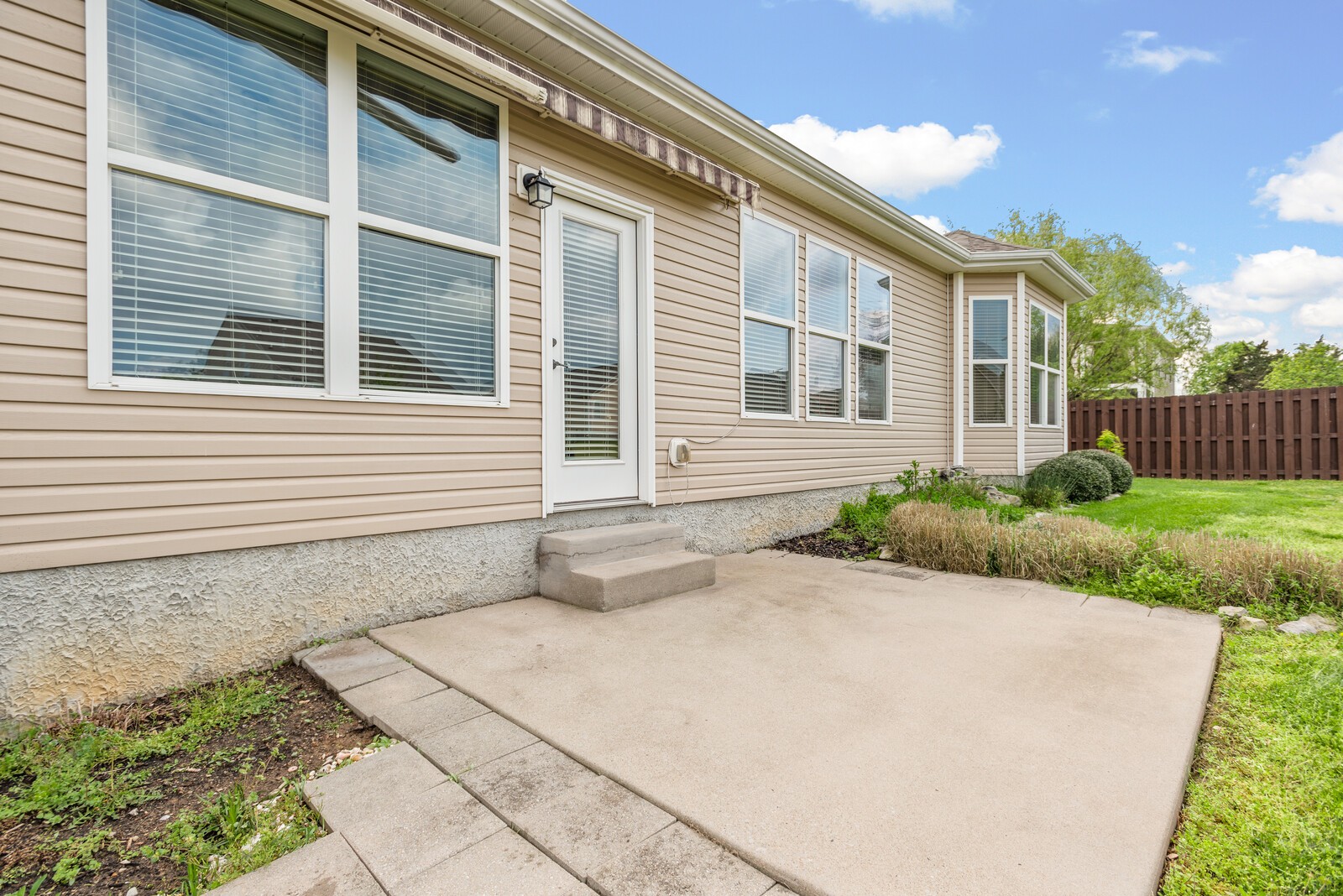 1841 Looking Glass Ln Property Photo 43