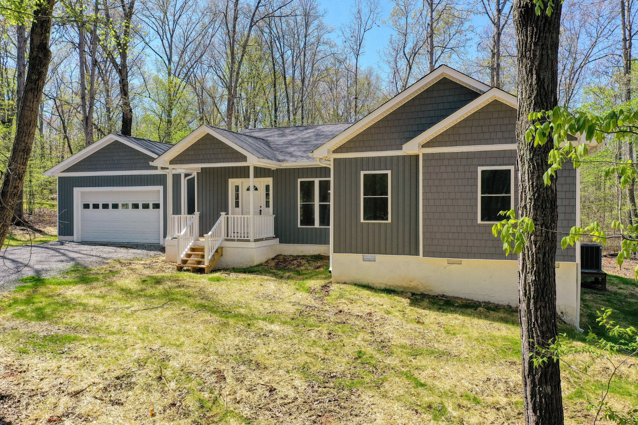 1018 Woodland Dr Property Photo 2