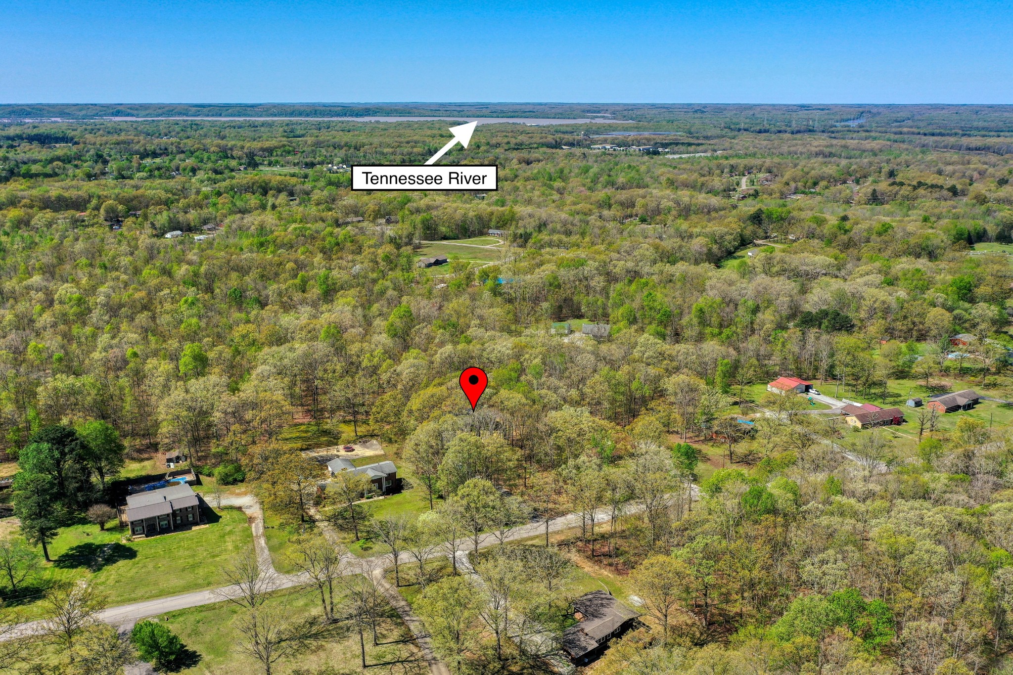 1018 Woodland Dr Property Photo 6