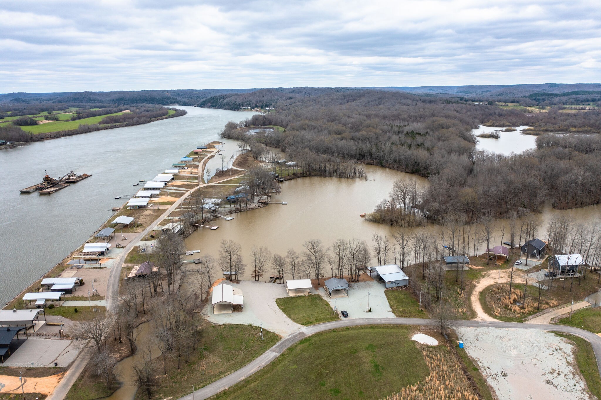 1189 River Front Dr Property Photo 13