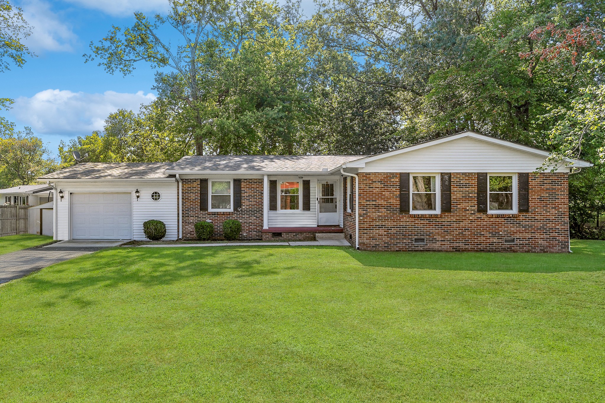 Capshaw Elementary Real Estate Listings Main Image