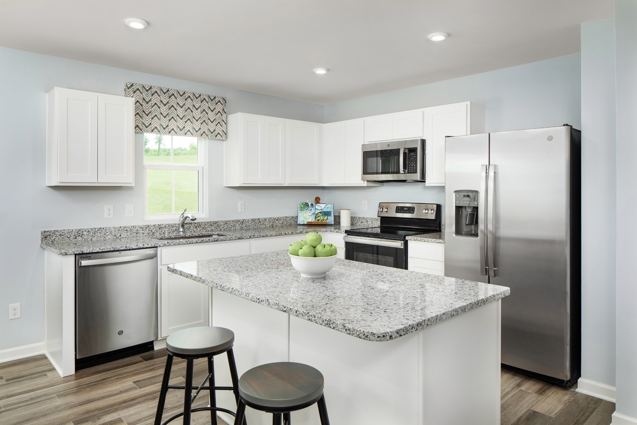 651 Woodall Ridge Drive Property Photo 8