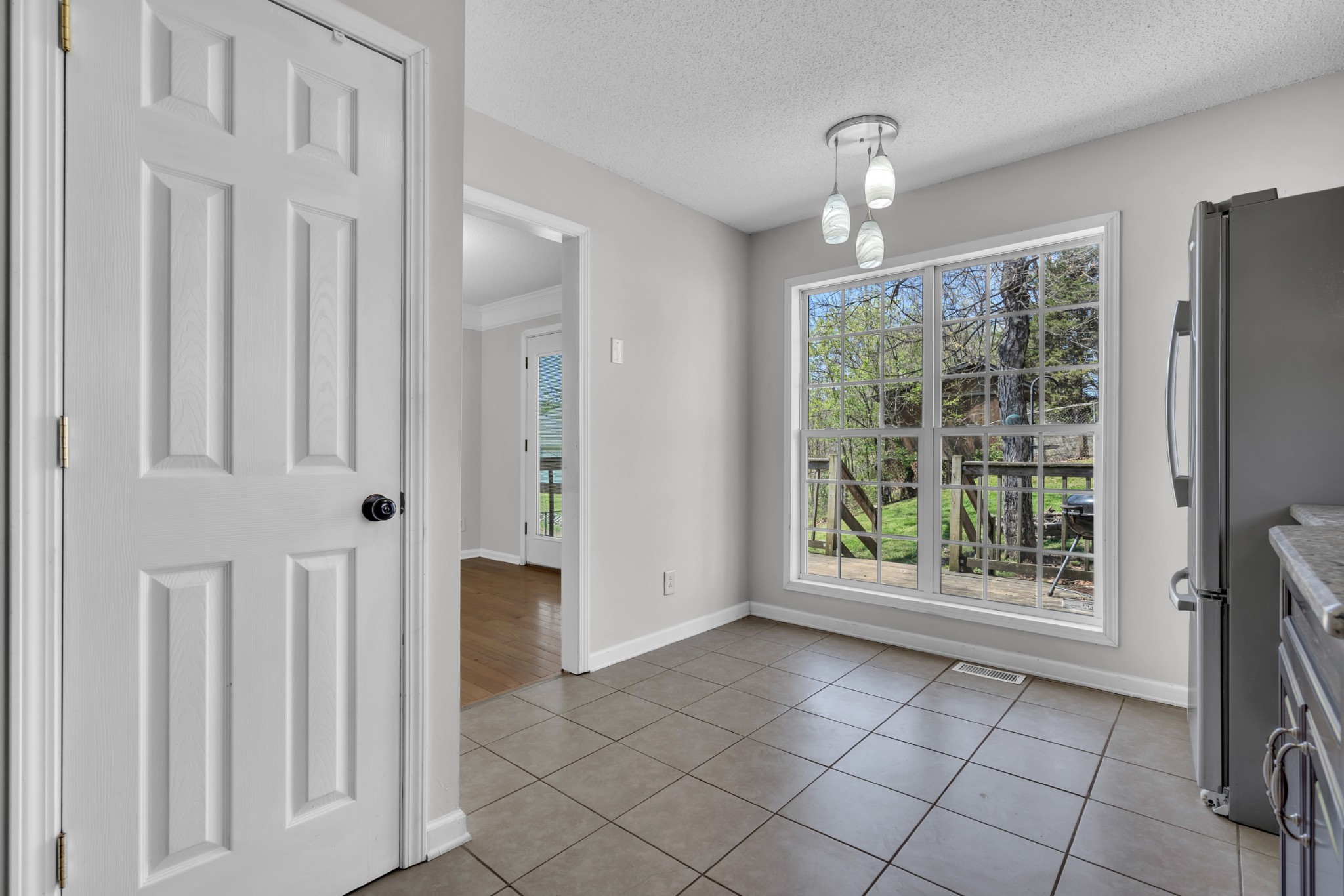 188 Whitehall Dr Property Photo 25