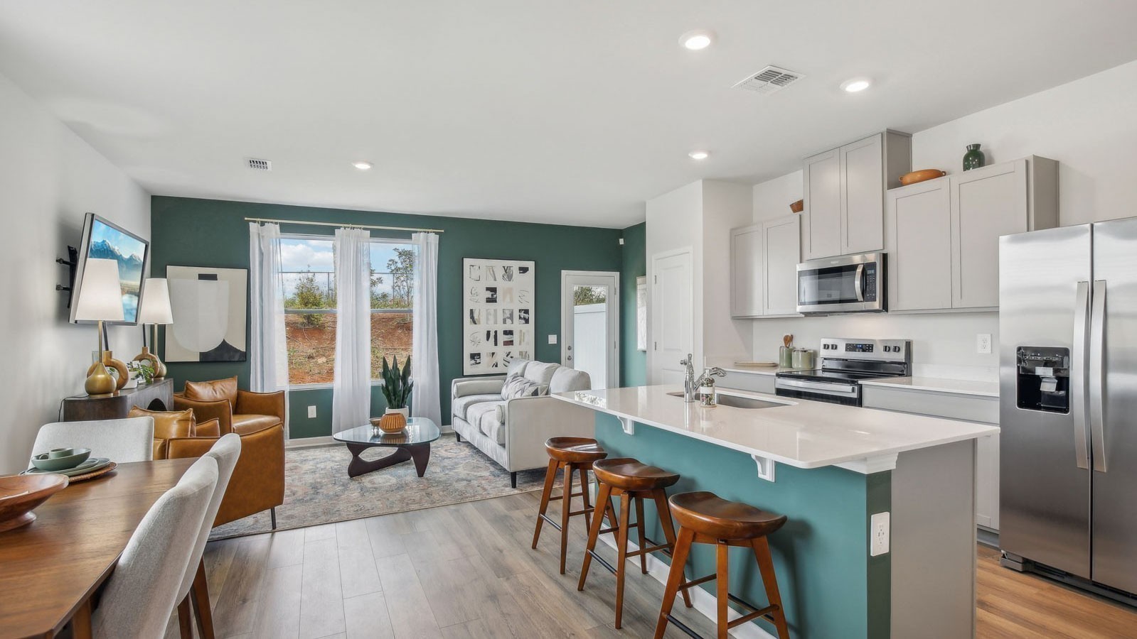 4237 Feetham Drive Property Photo
