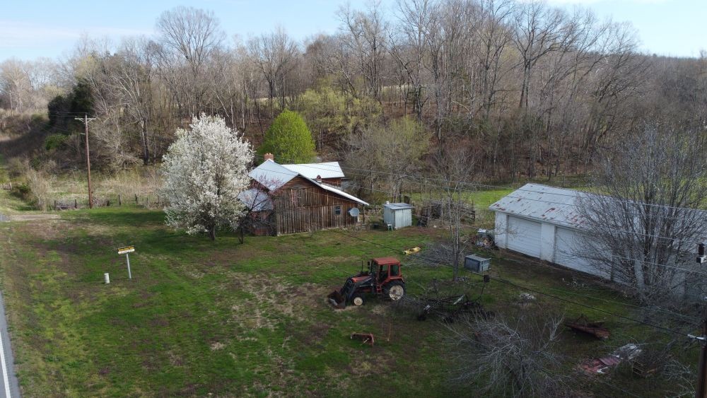 295 Hwy 48, S Property Photo 27