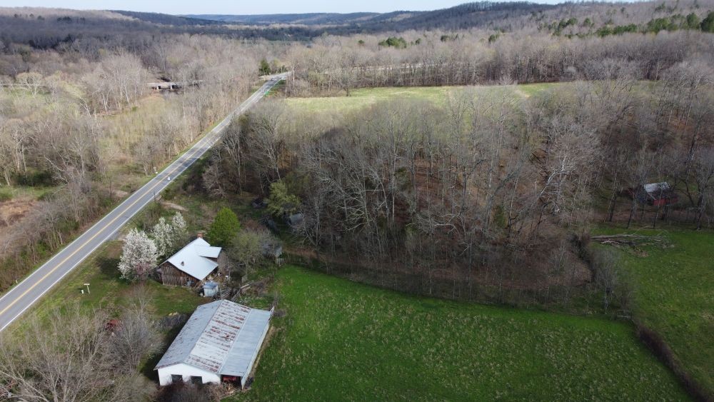 295 Hwy 48, S Property Photo 32