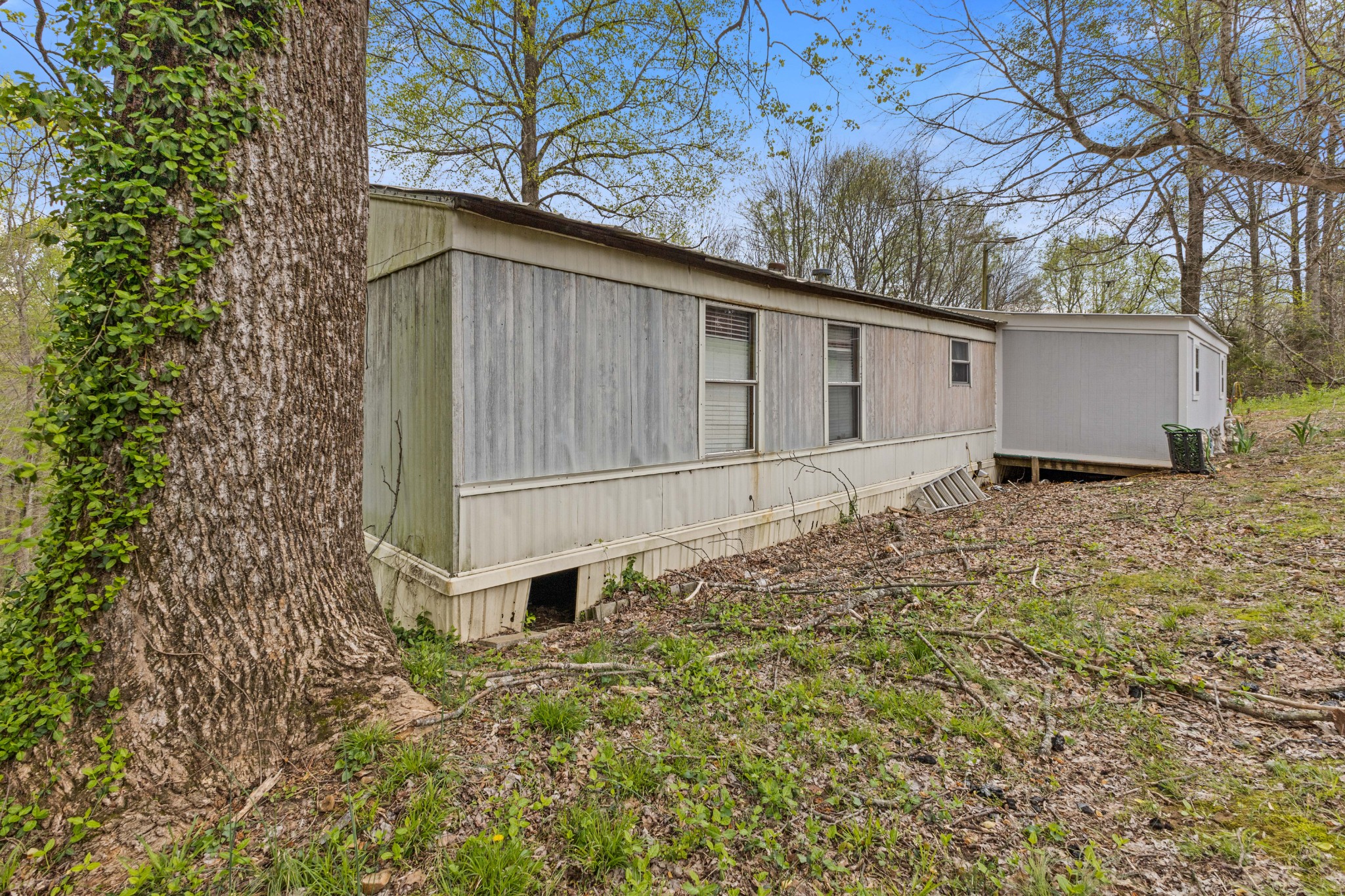 1116 Hillview Ln Property Photo