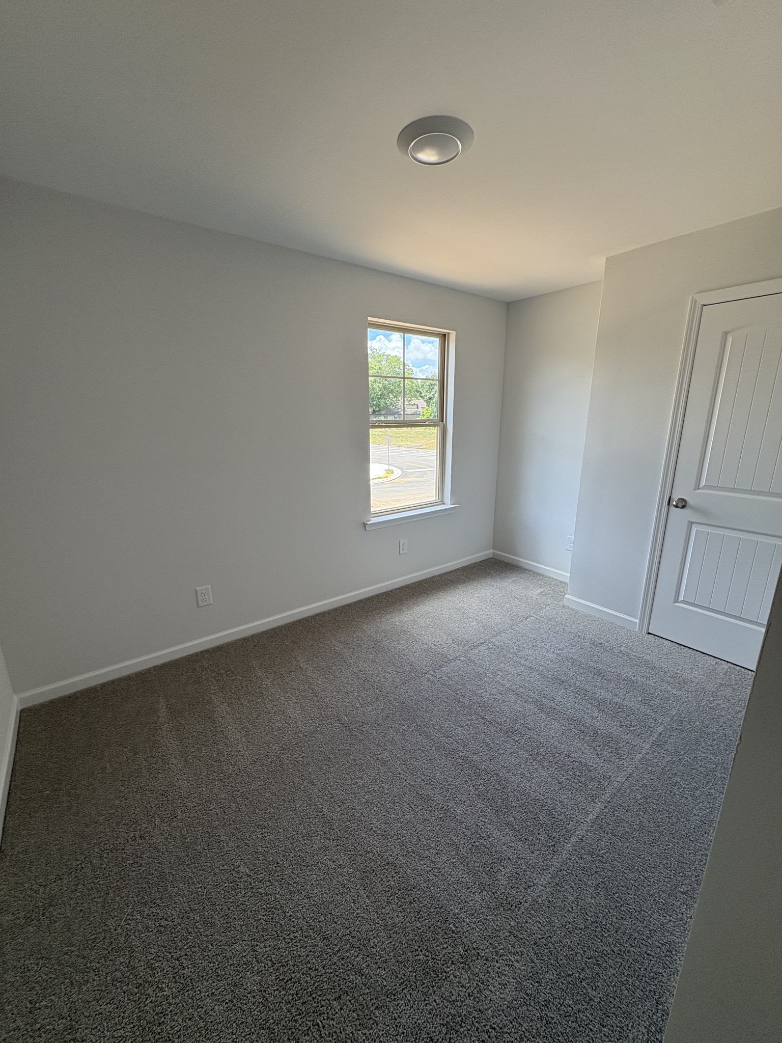 140 Ace Ave Property Photo 13