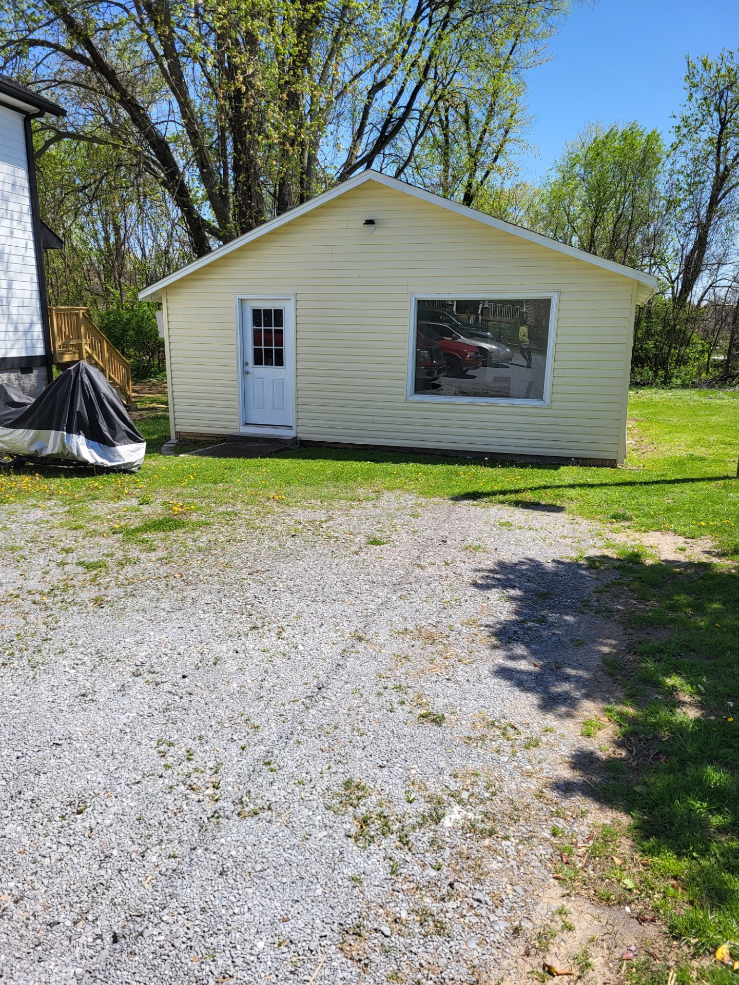 113 Rayon Dr Property Photo 5