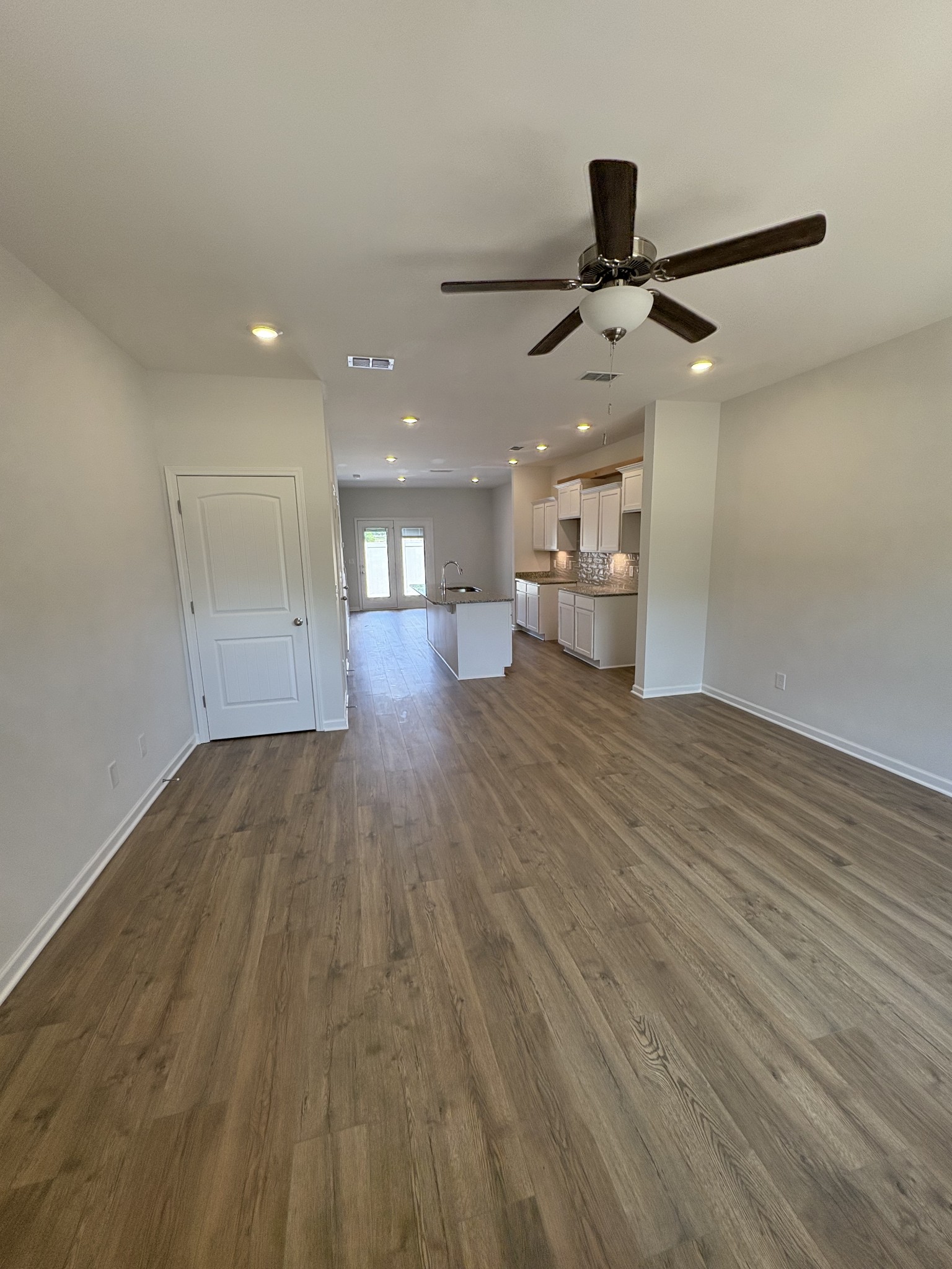120 Ace Ave Property Photo 6