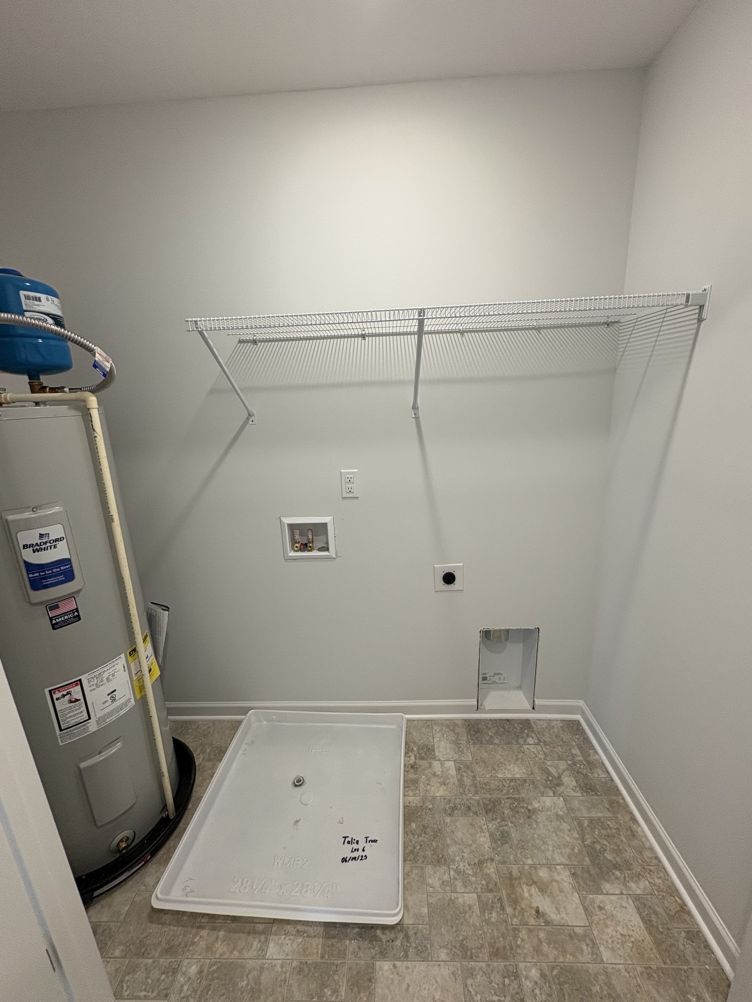 120 Ace Ave Property Photo 16