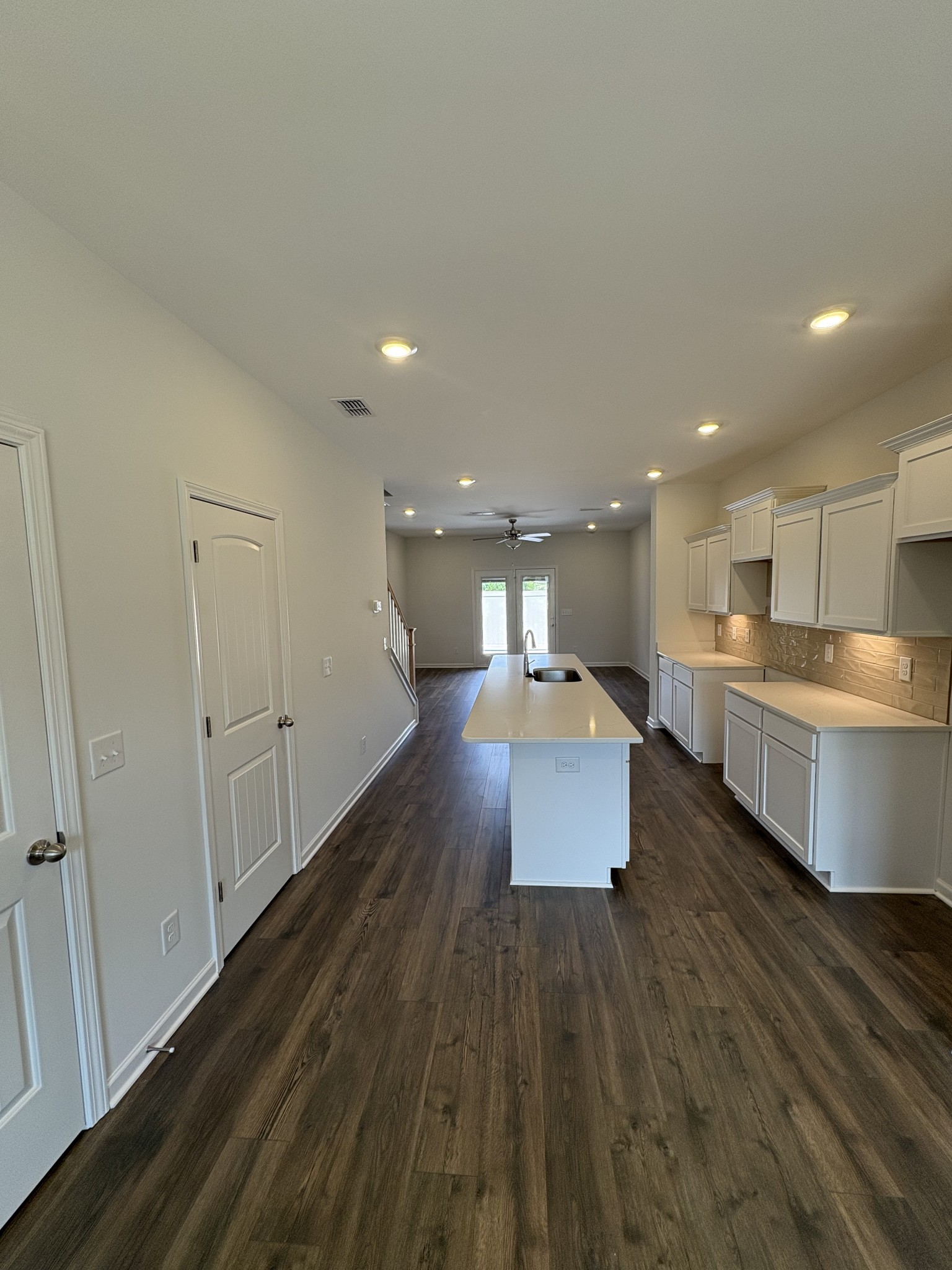 130 Ace Ave Property Photo 3