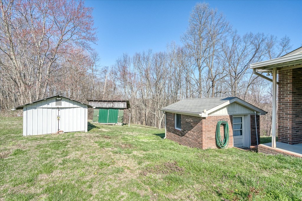 615 Lemont And Yates Mountain Rd Property Photo 27