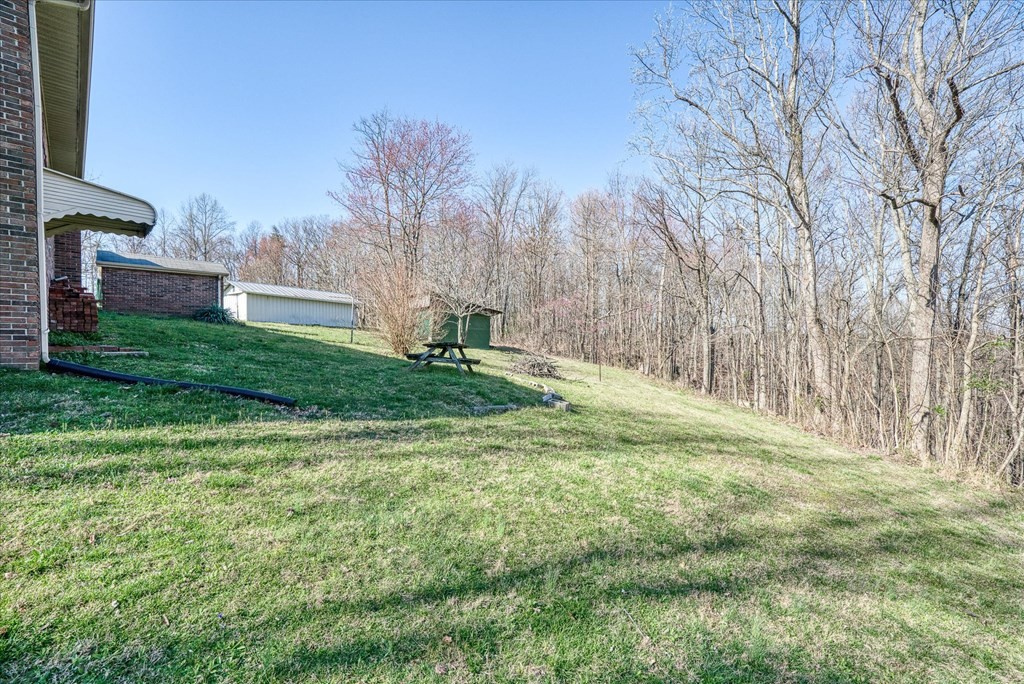 615 Lemont And Yates Mountain Rd Property Photo 31