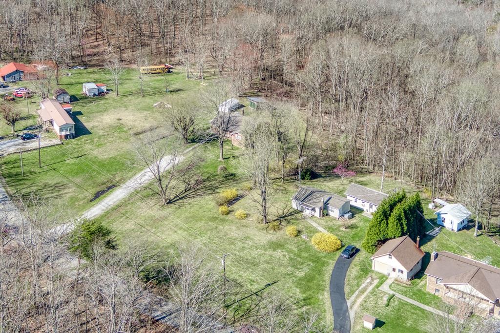 615 Lemont And Yates Mountain Rd Property Photo 41