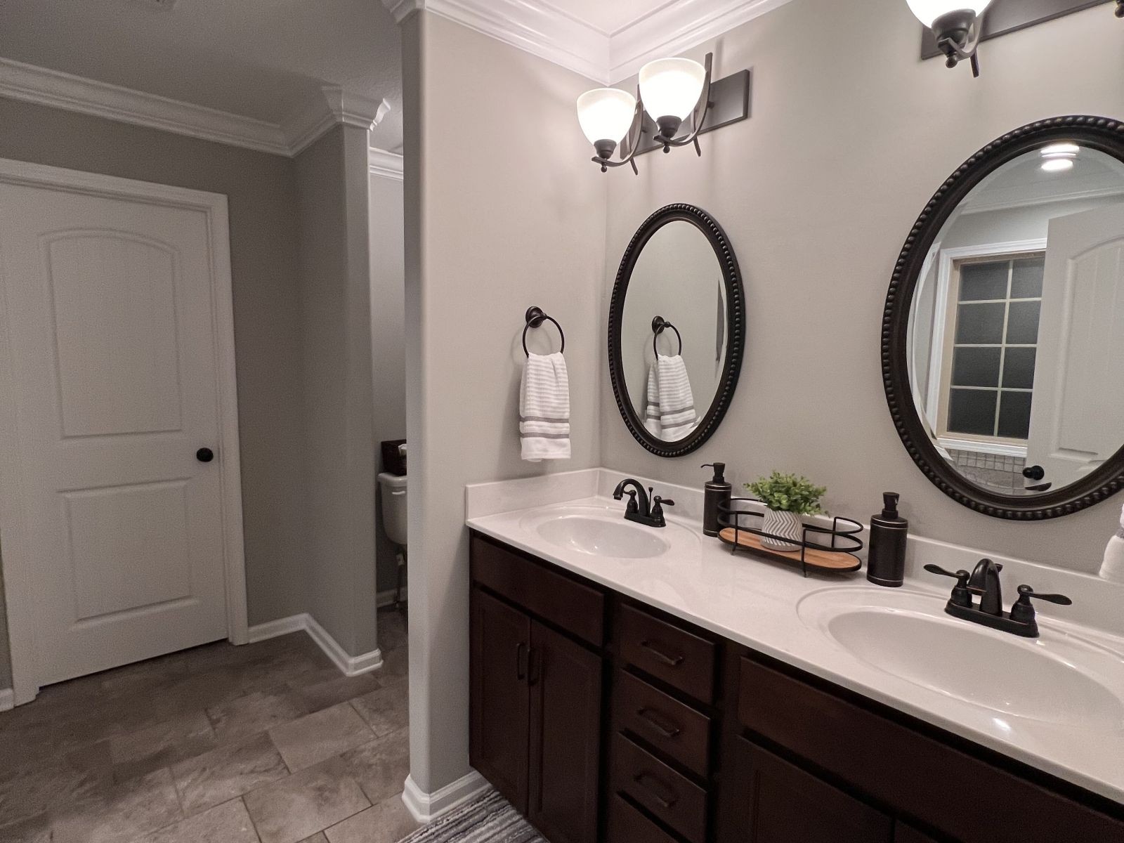 2876 Mcmanus Cir Property Photo 6