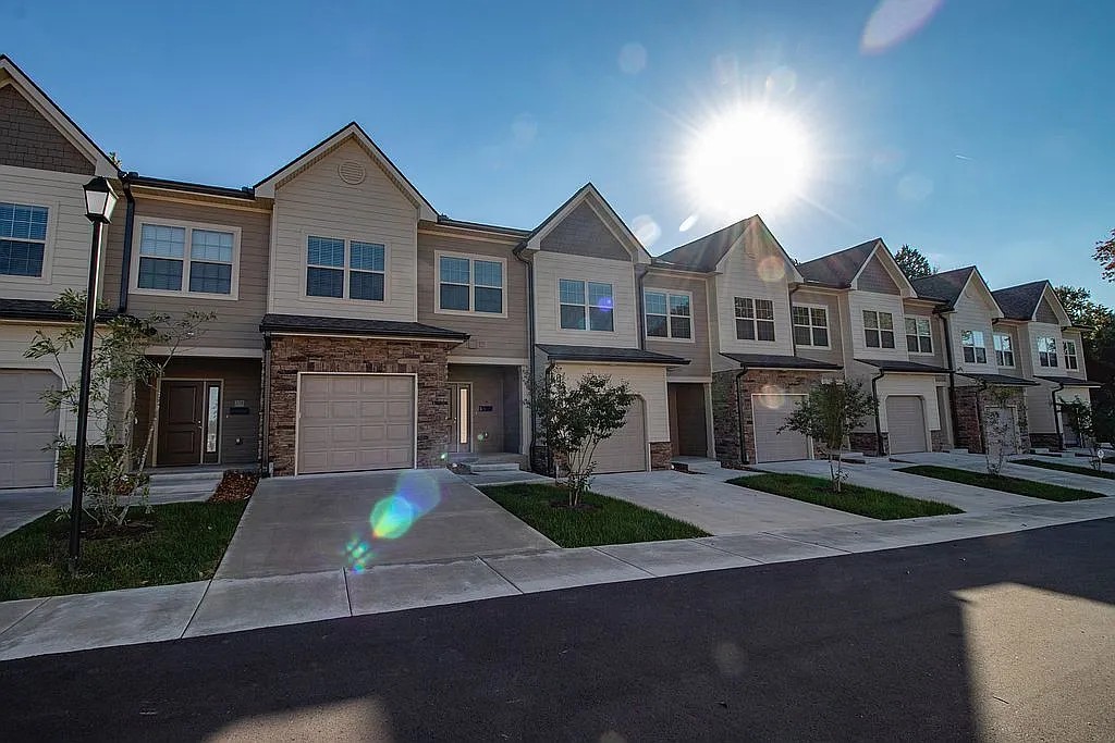 232 Signature Pl Property Photo